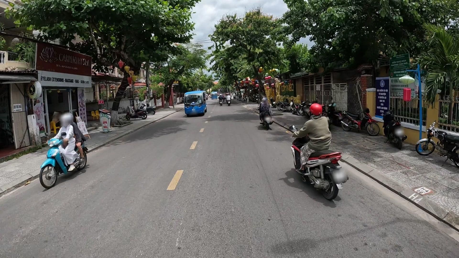 Street view near ON - Ancient Town, Hoi An — © lucomsky (CC BY-SA · Mapillary)