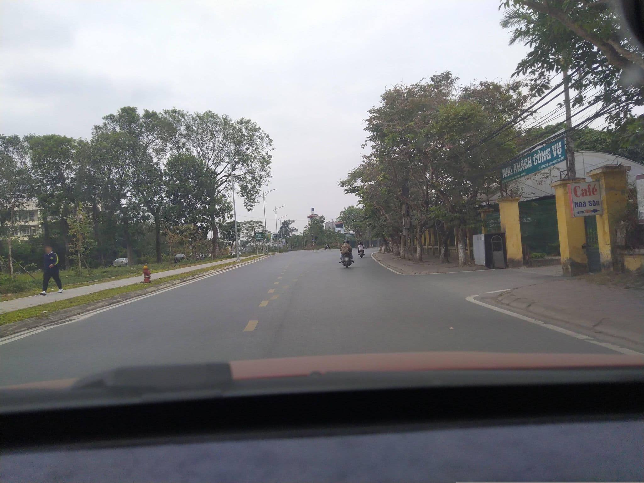 Street view near Nhà khách VNUA, Trâu Quỳ — © hn_front_1 (CC BY-SA · Mapillary)