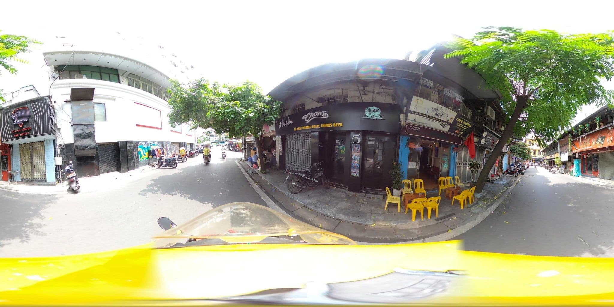 Street view near Quang Hiep Hotel, Hoàn Kiếm — © bemaps_hn_kien (CC BY-SA · Mapillary)