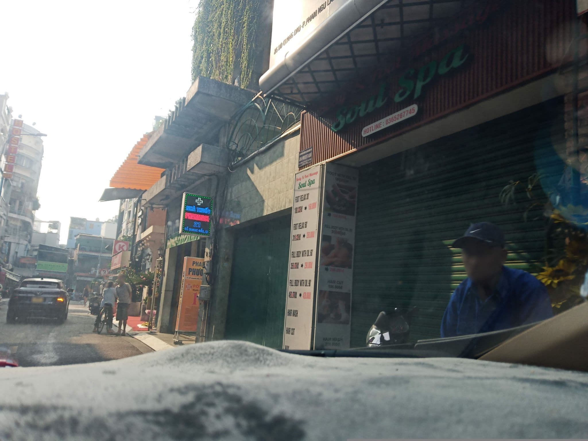 Street view near Nhà Khách Globe, Quận Ba — © sg_right_1 (CC BY-SA · Mapillary)