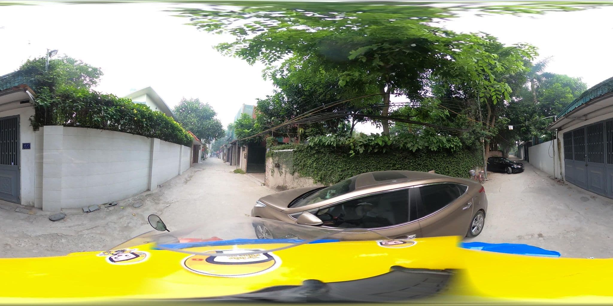 Street view near Khách Sạn CucKu, Yên Phụ — © bemaps2_hn (CC BY-SA · Mapillary)