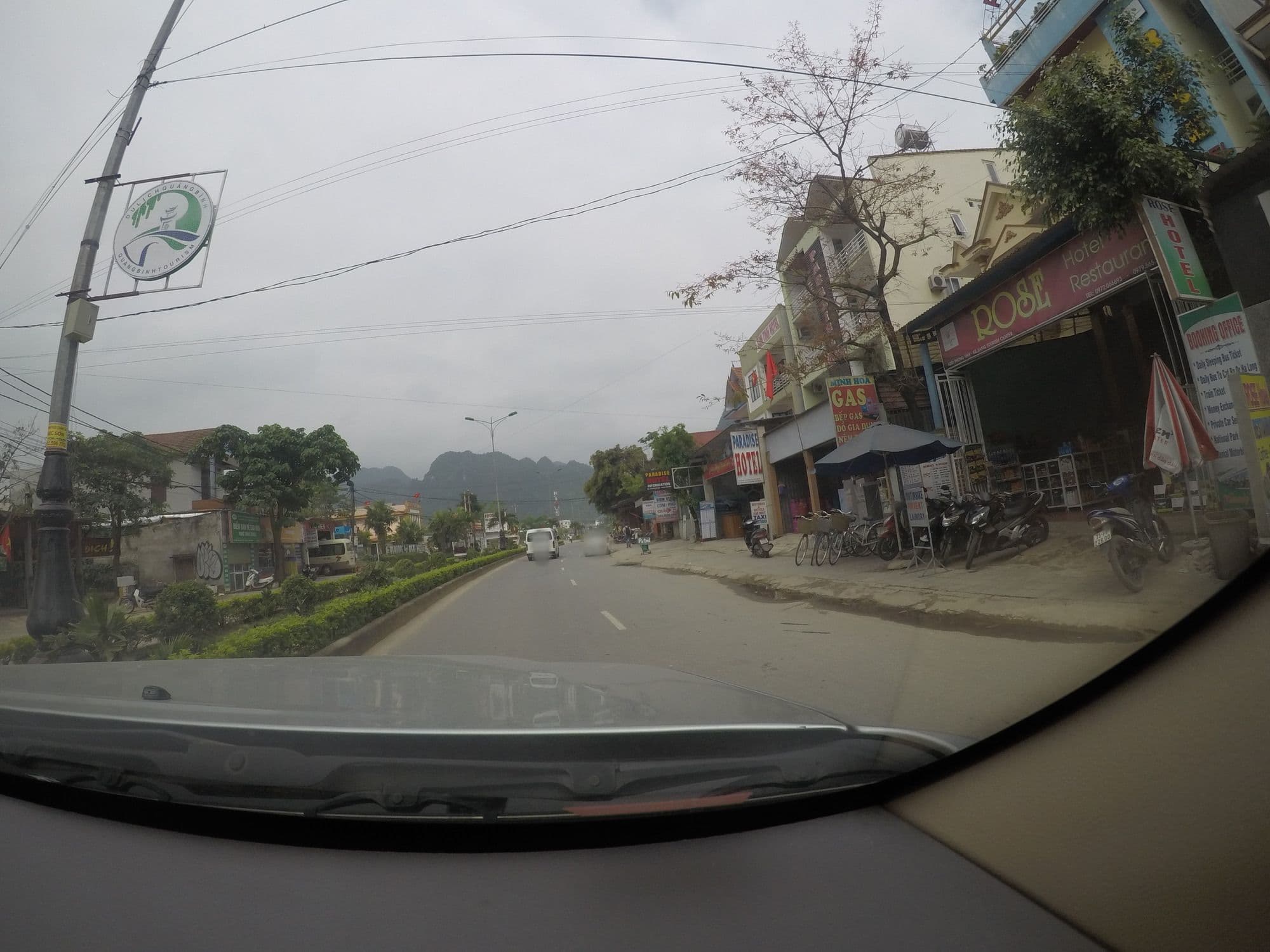 Street view near Mango Hostel, Xuân Sơn — © 24dakenlo (CC BY-SA · Mapillary)