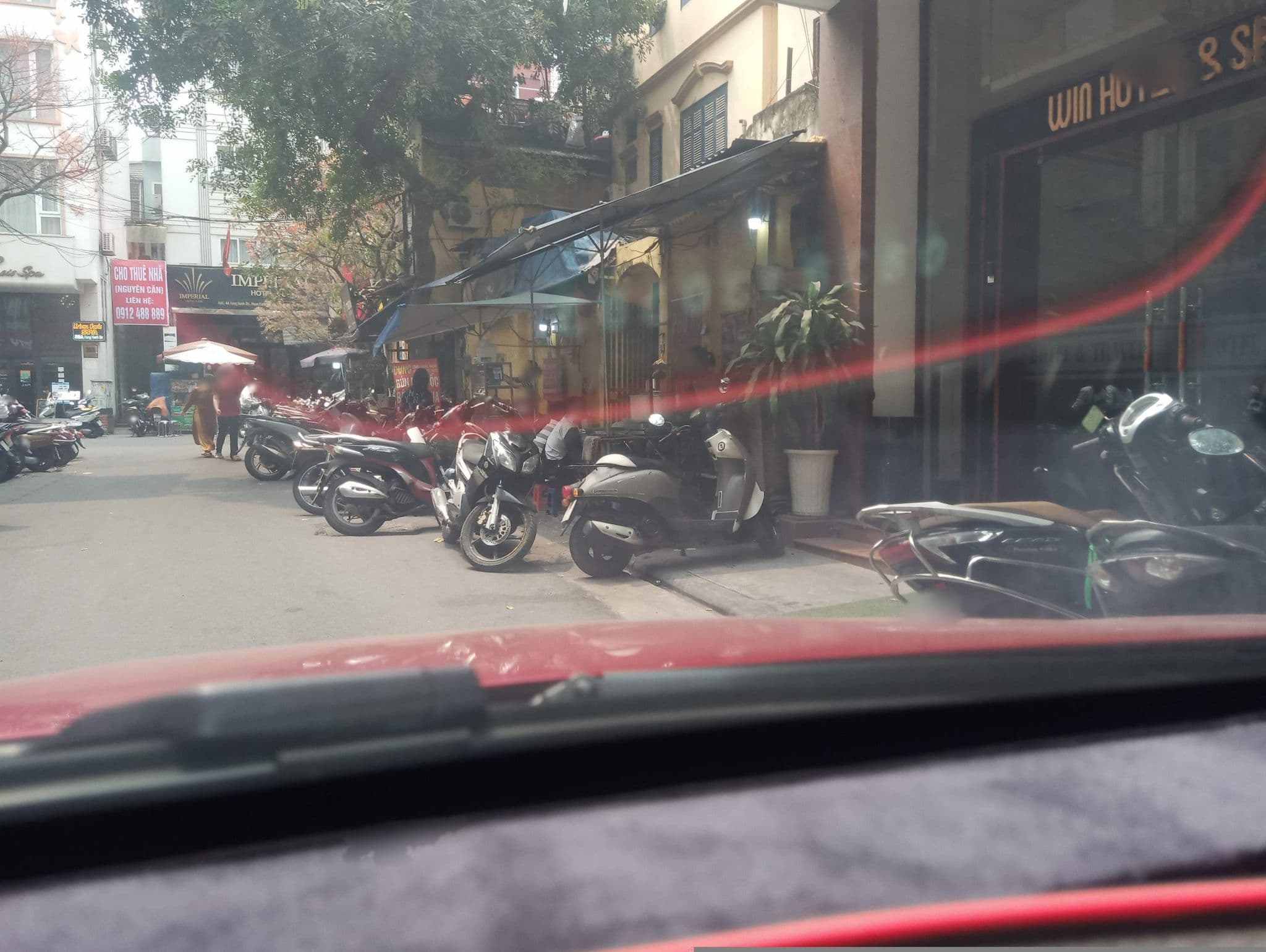 Street view near Khách Sạn Centre Point Hà Nội, Hoàn Kiếm