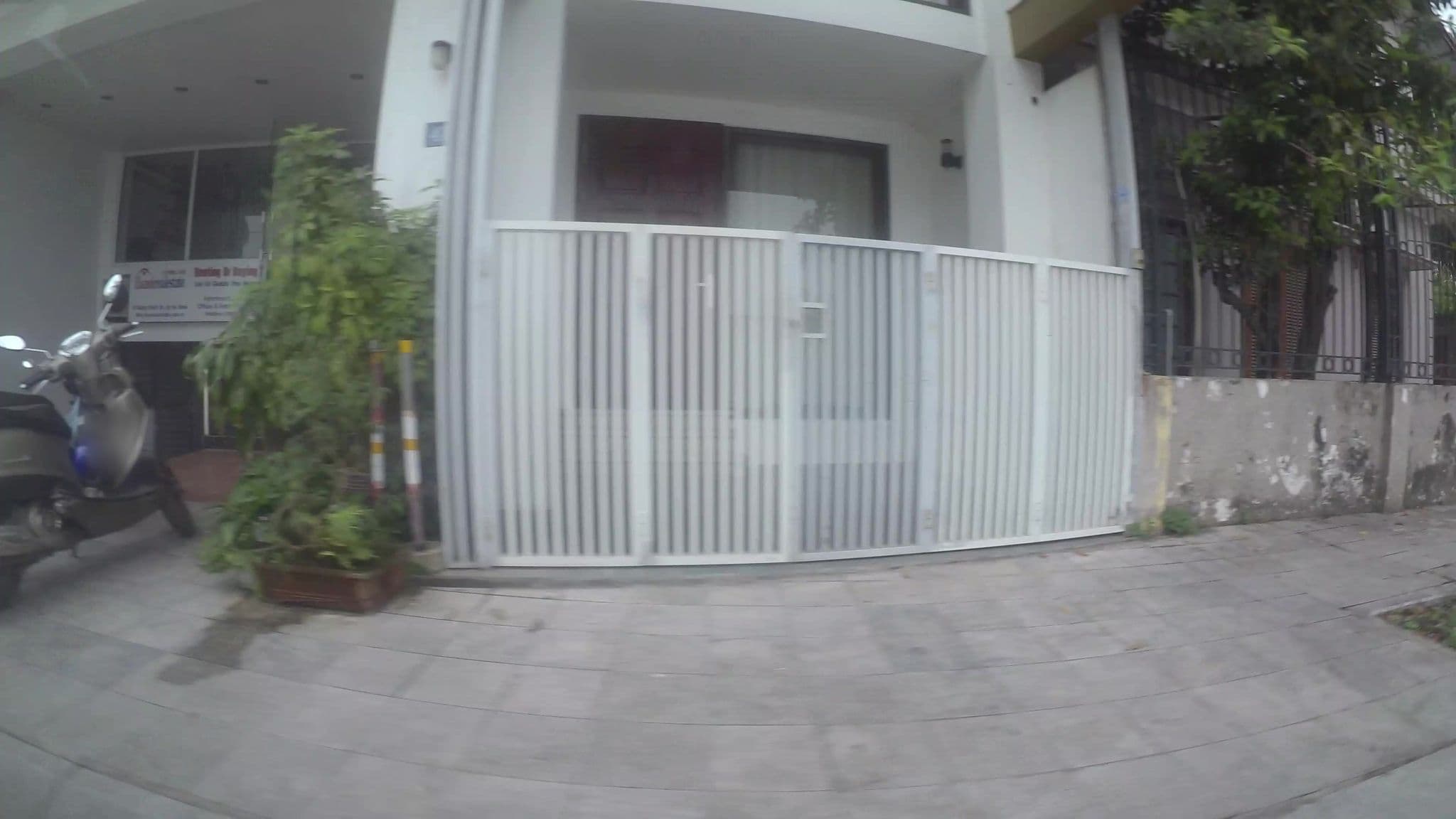 Street view near Khách Sạn & Căn Hộ Lyn Luxury, Tây Hồ — © kaart_1 (CC BY-SA · Mapillary)