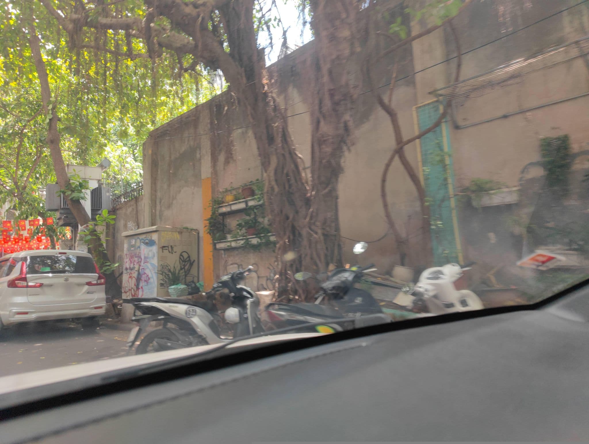 Street view near Khách Sạn Conifer Grand, Hoàn Kiếm