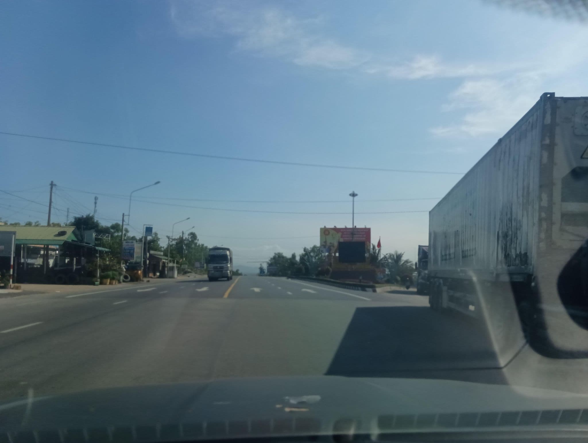Street view near Tieng Dat, Đức Phổ — © builangbat (CC BY-SA · Mapillary)