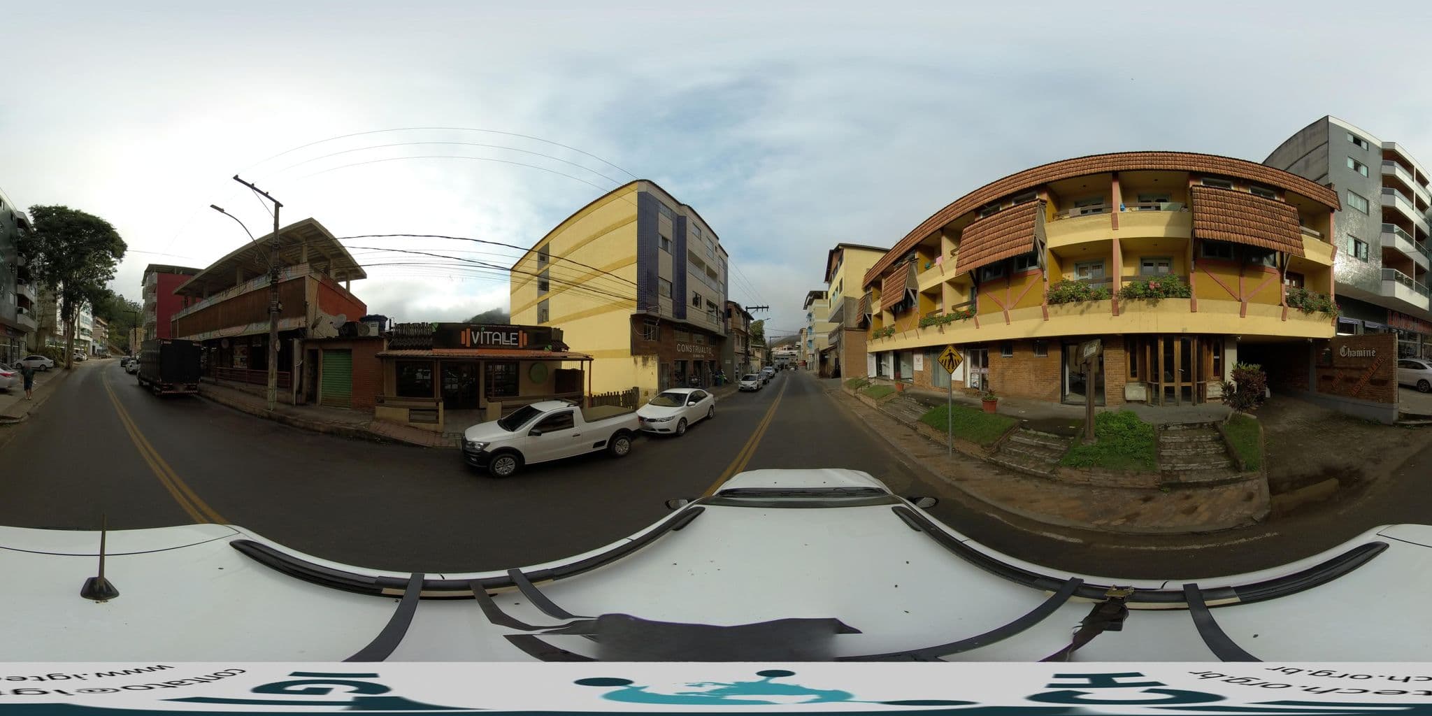 Street view near Hotel Chaminé, Vargem Alta — © guigandra (CC BY-SA · Mapillary)
