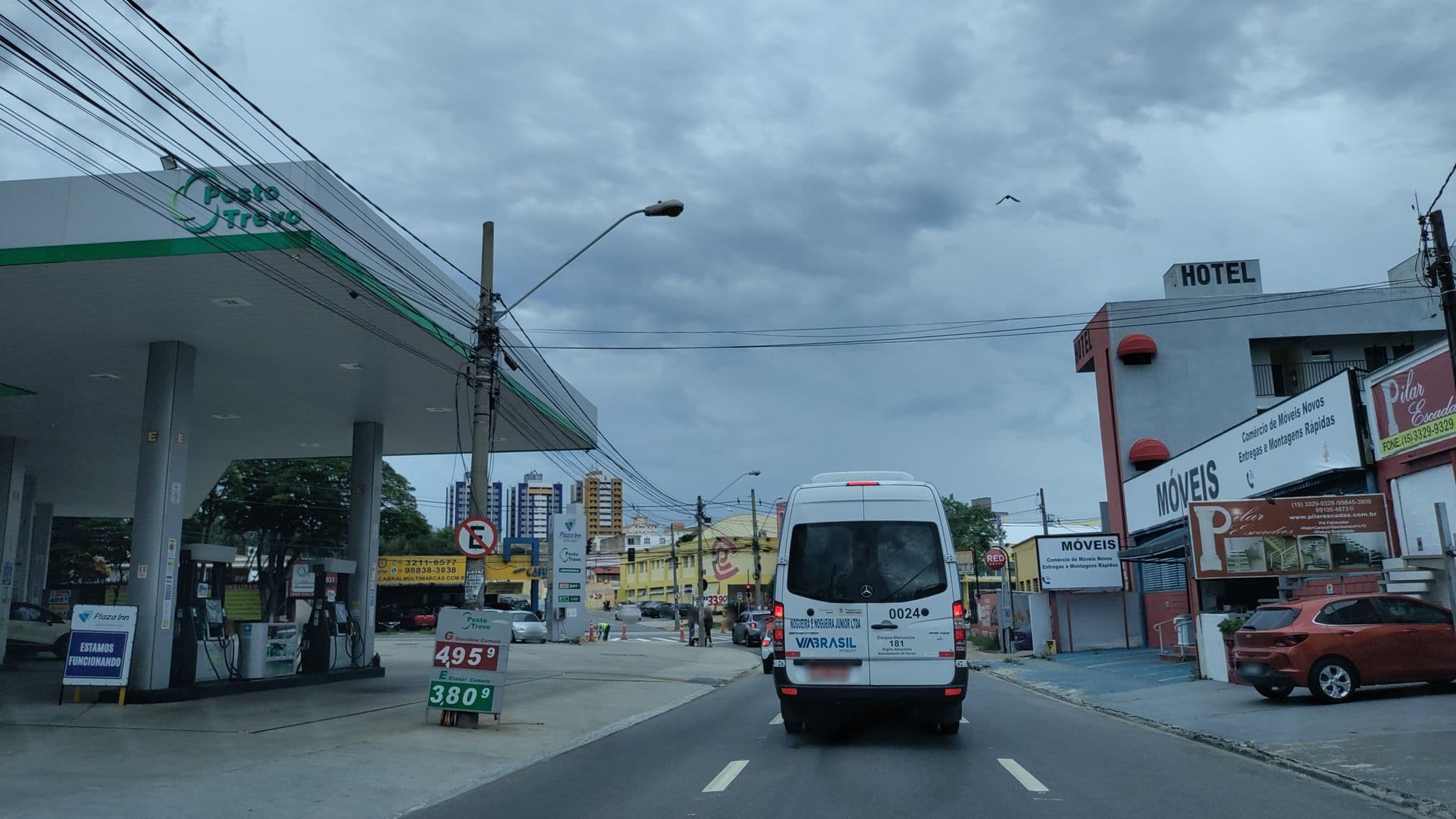 Street view near Hotel Trevo, Sorocaba — © chyri1 (CC BY-SA · Mapillary)