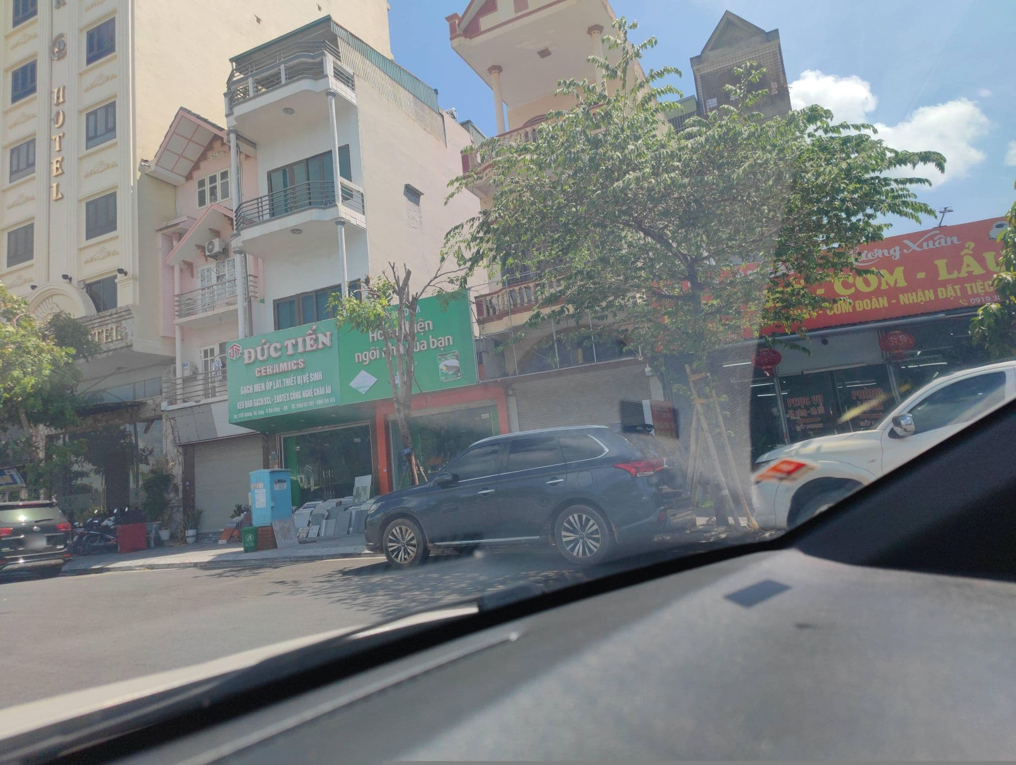 Street view near Gold Mark, Hạ Long — © hn_right_2 (CC BY-SA · Mapillary)
