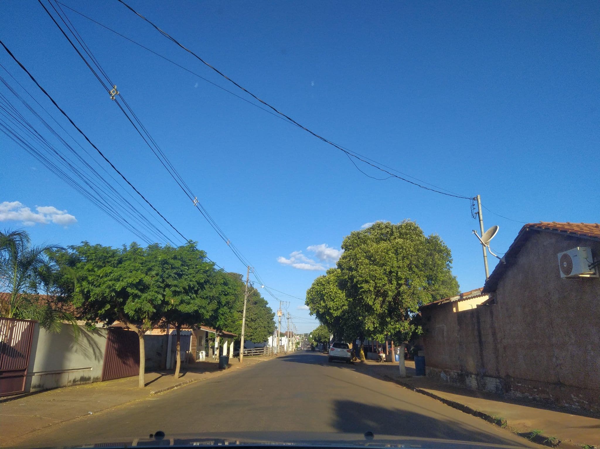 Street view near Dormitório Alaska, Limeira do Oeste — © cmlomg (CC BY-SA · Mapillary)