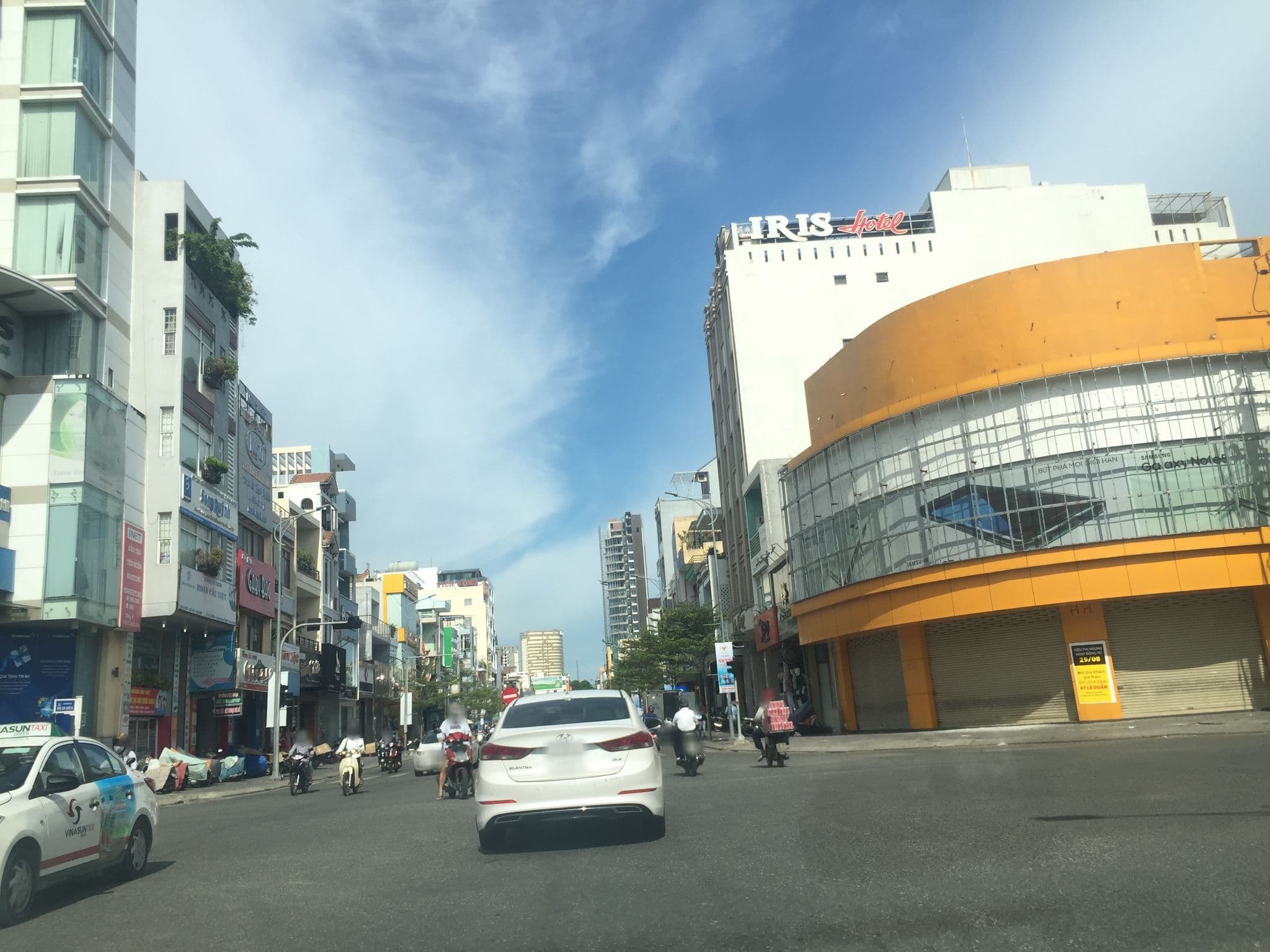Street view near HÙNGđn, Da Nang — © duytc (CC BY-SA · Mapillary)