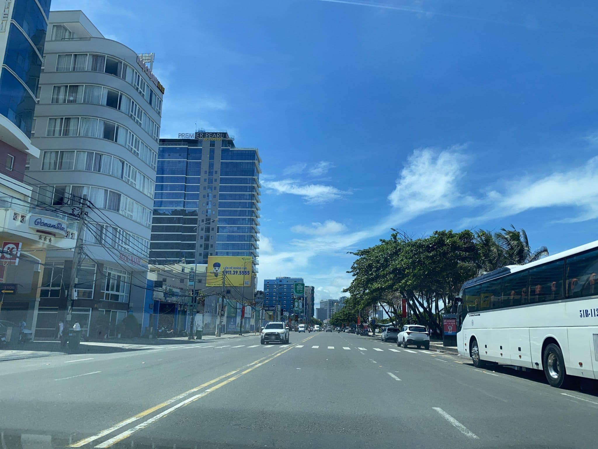 Street view near Ánh Hồng, Vũng Tàu — © DriveWithHoang (CC BY-SA · Mapillary)