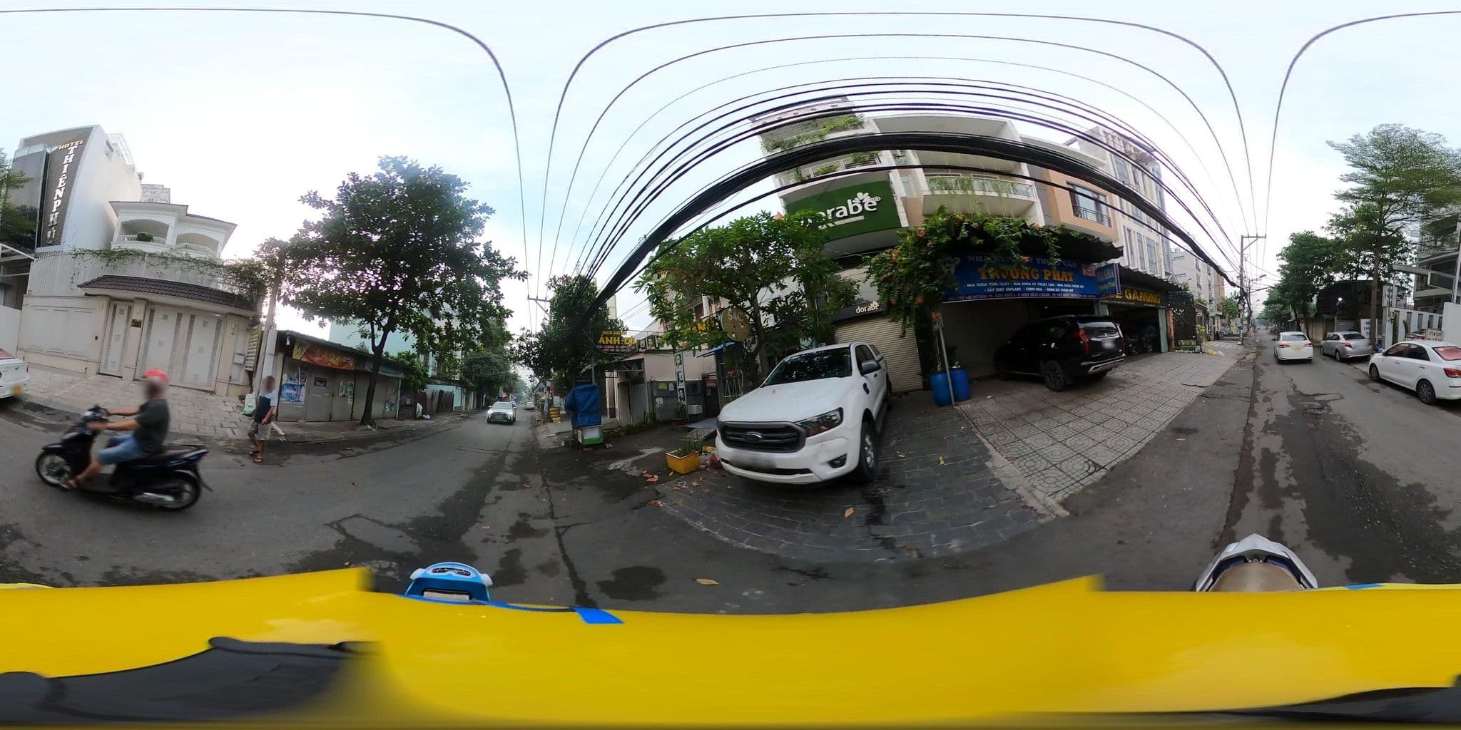 Street view near Khách Sạn Thiên pHÚ, Bình Thạnh — © bemaps3_sg (CC BY-SA · Mapillary)
