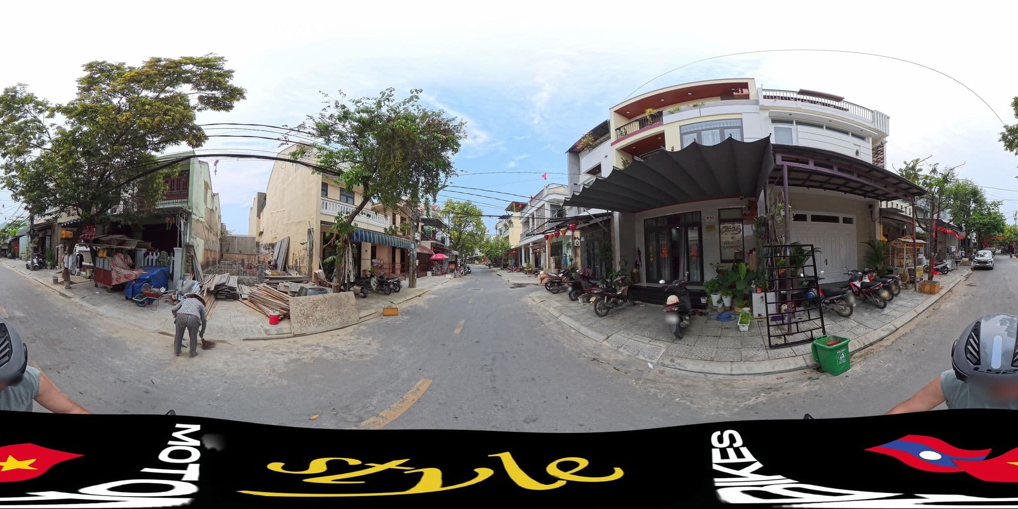 Street view near Han Huyen Homestay, Hoi An
