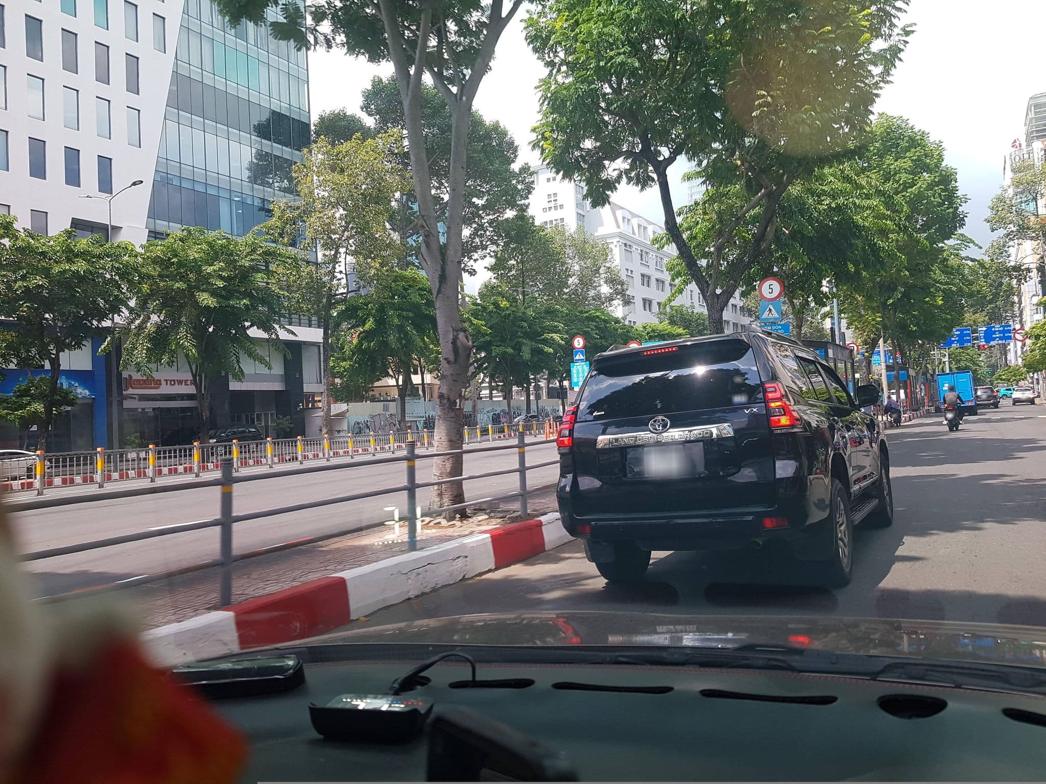 Street view near Trạm Xe Bus Khách Sạn Liberty 2, Quận Bốn