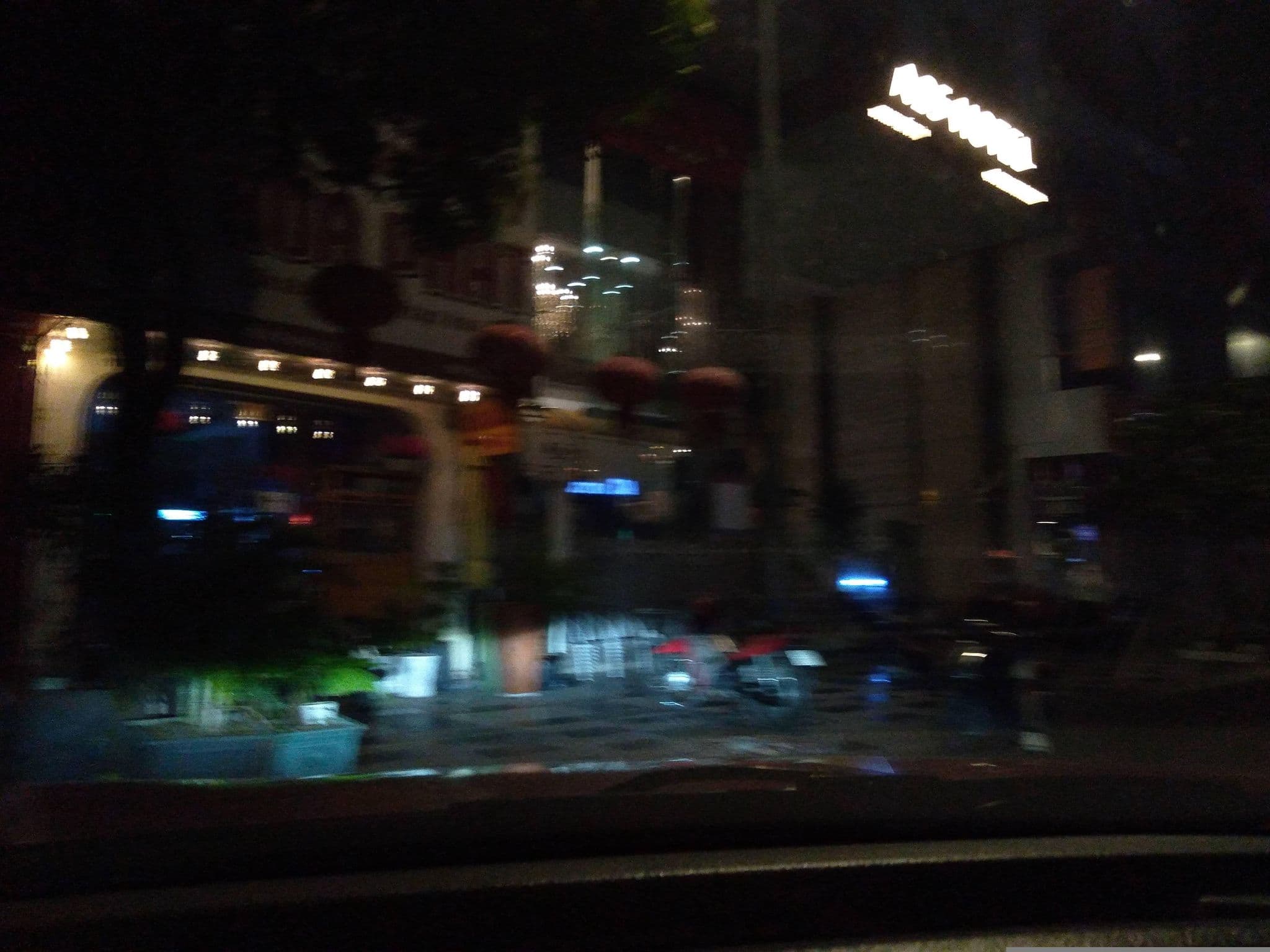 Street view near Khách Sạn A25, Quận Ba