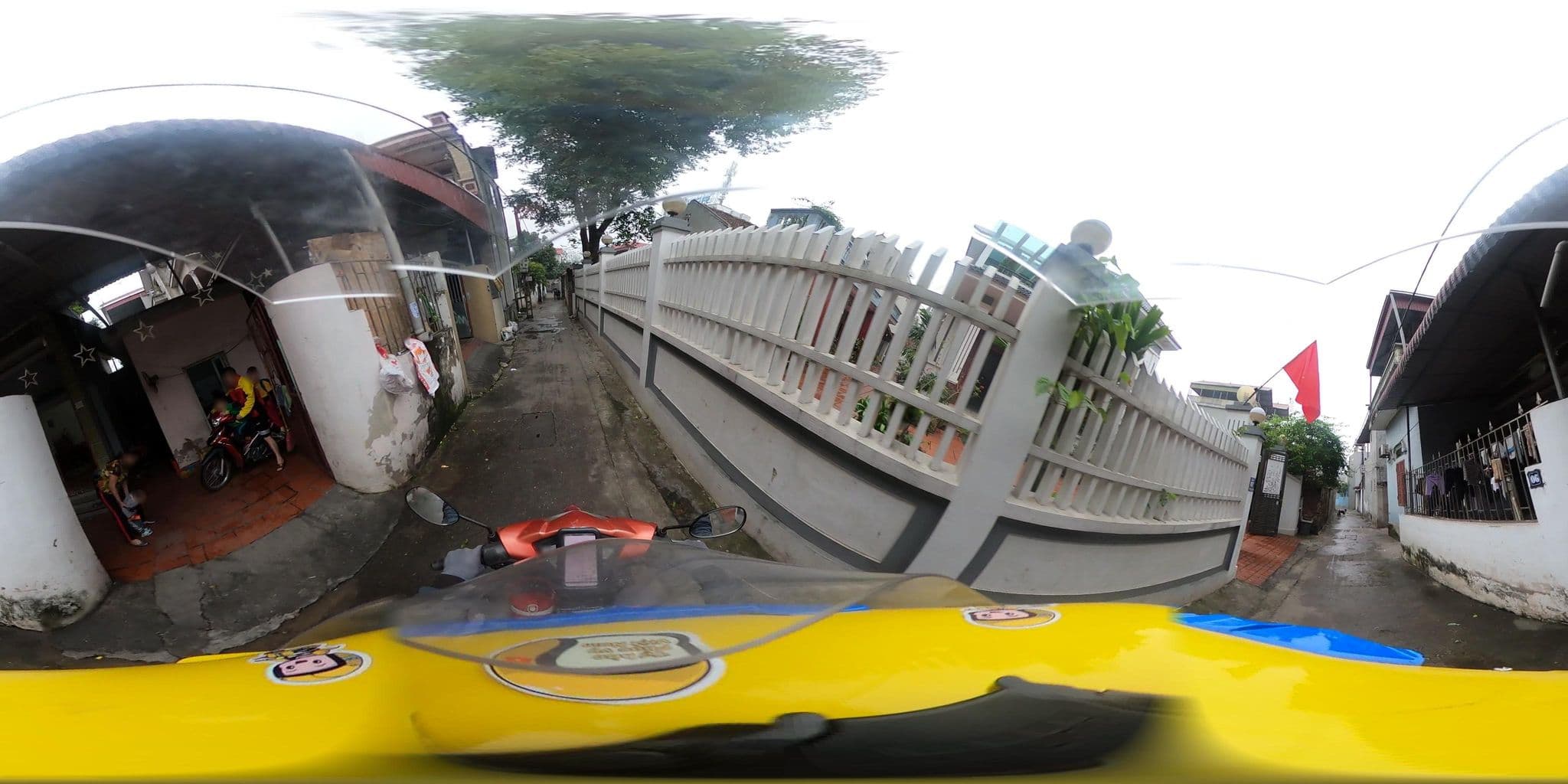 Street view near Anova Hotel, Quang Minh — © bemaps2_hn (CC BY-SA · Mapillary)