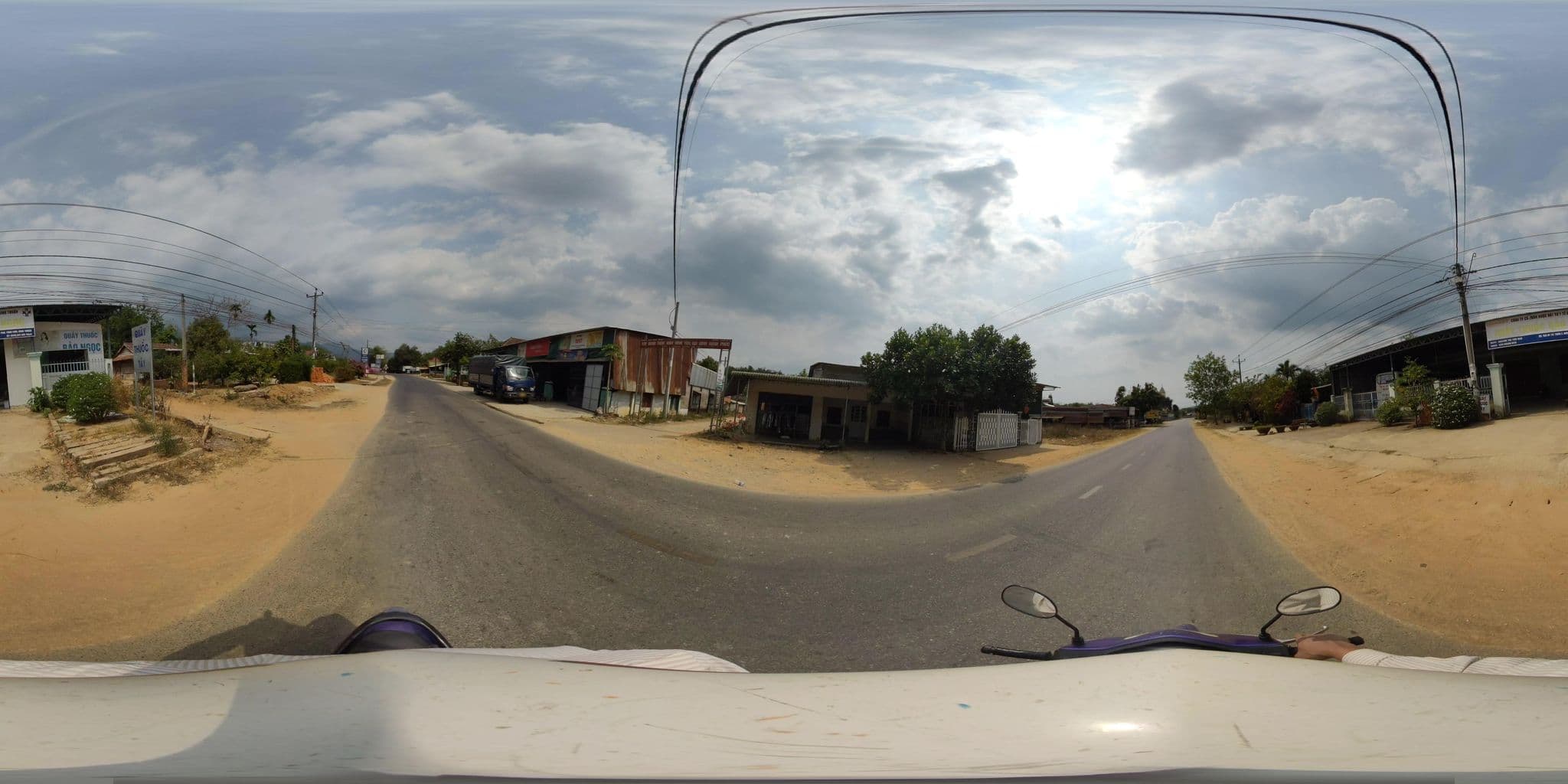 Street view near Bảo Ngọc, Bảo Lộc — © LANG-THANG-KHAP-PHO (CC BY-SA · Mapillary)