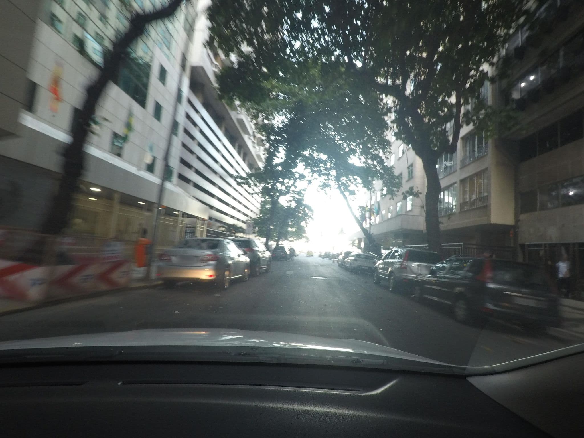Street view near Windsor Martinique, Ipanema — © jaderbavaresco (CC BY-SA · Mapillary)