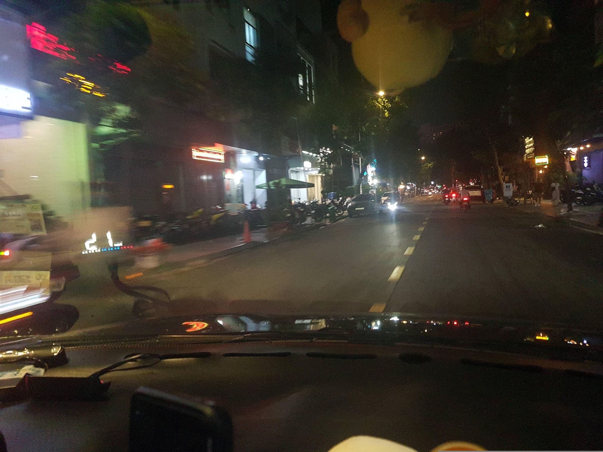Street view near Khách sạn Bến Thành Boutique, Quận Bốn