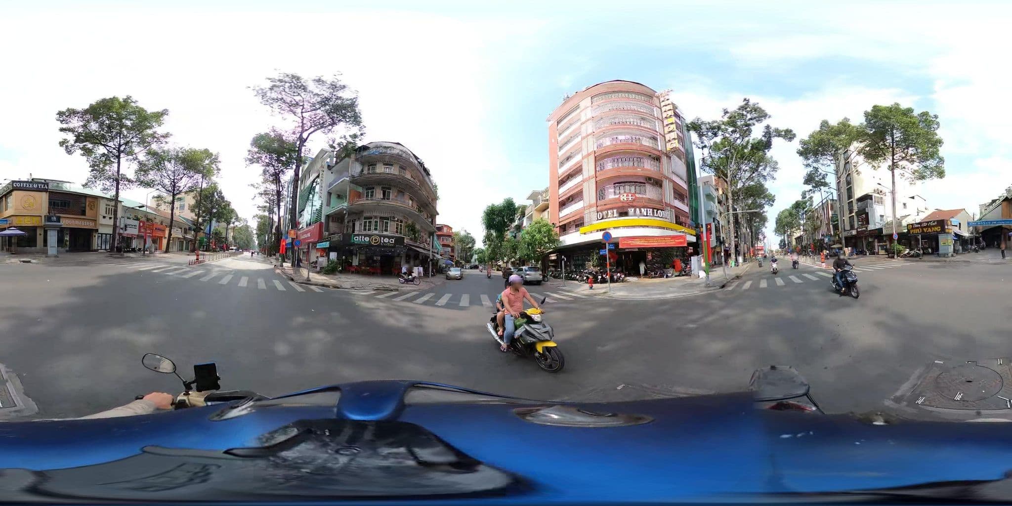 Street view near Hạnh long 2 HOTEL, Quận Năm — © phoenixmap_front (CC BY-SA · Mapillary)