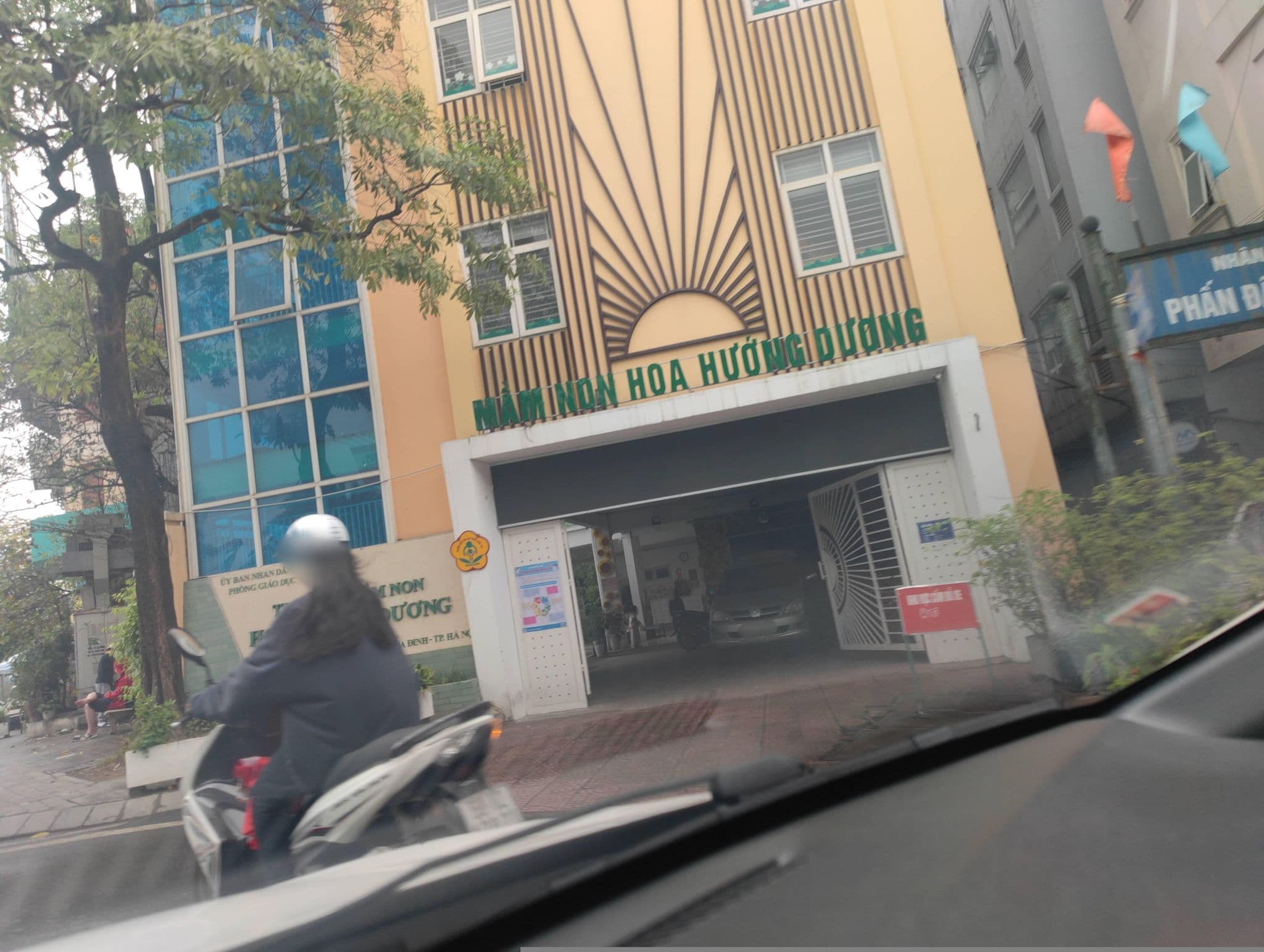 Street view near Libré Homestay Đào Tấn, Cầu Giấy — © hn_right_2 (CC BY-SA · Mapillary)