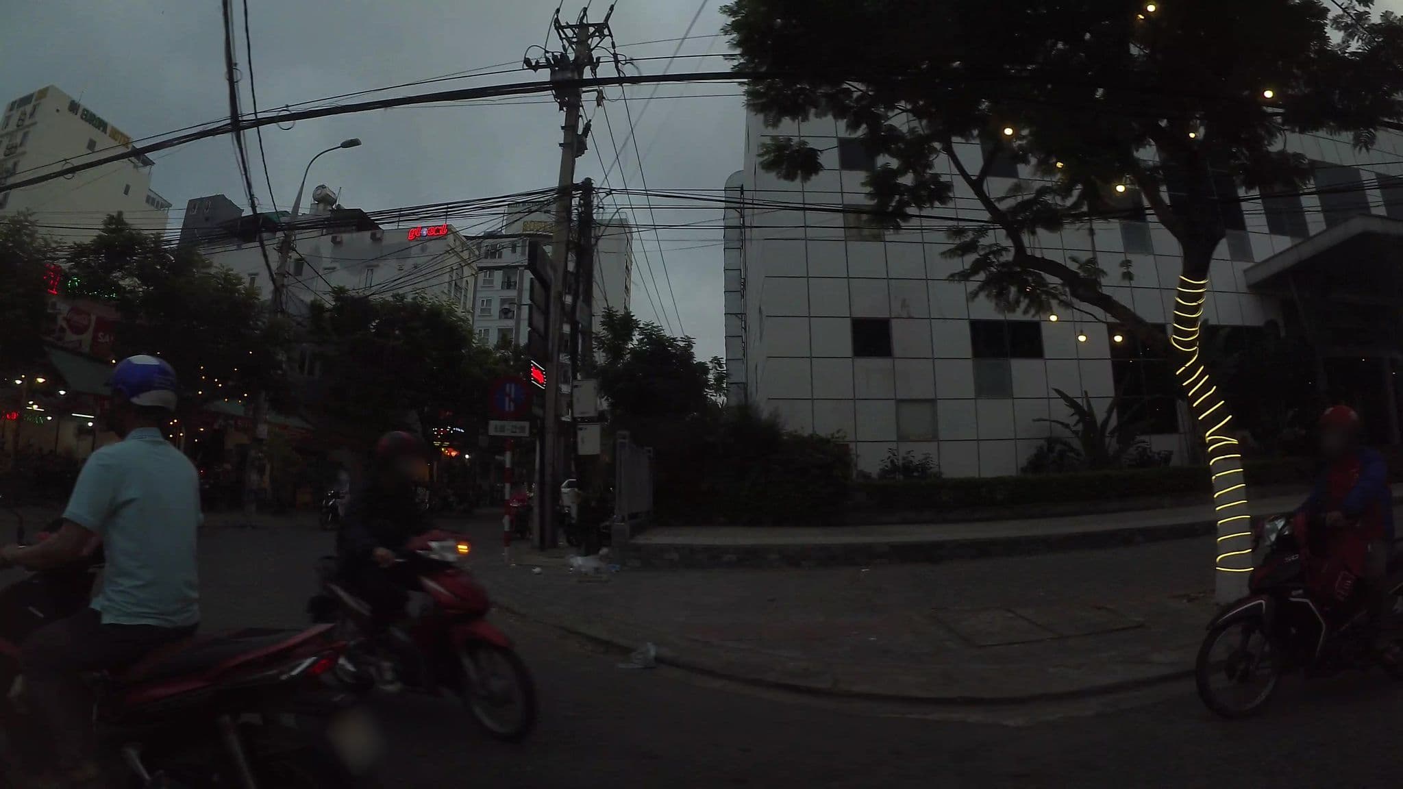 Street view near Charming, Sơn Trà