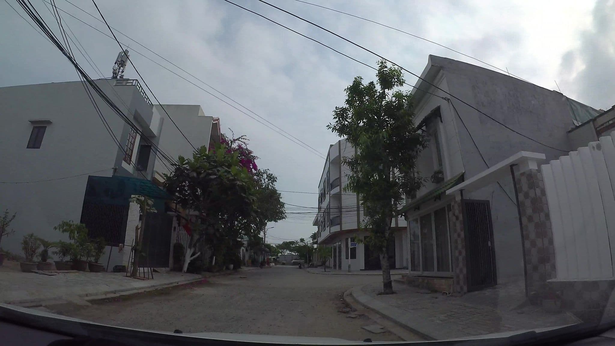 Street view near Lantana, An Hải