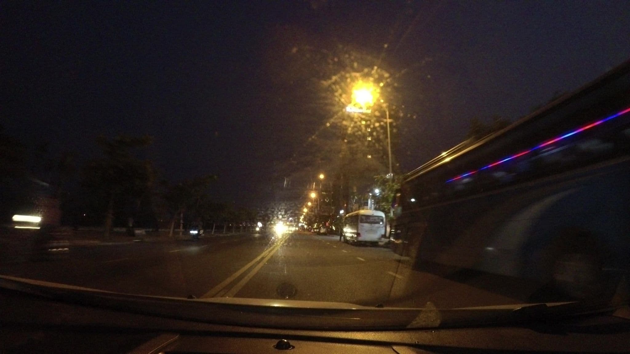 Street view near Sands, An Hải