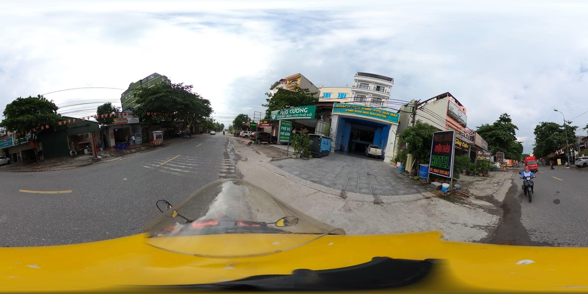 Street view near Indochina Airport Hotel, Quang Minh — © bemaps_hn_kien (CC BY-SA · Mapillary)