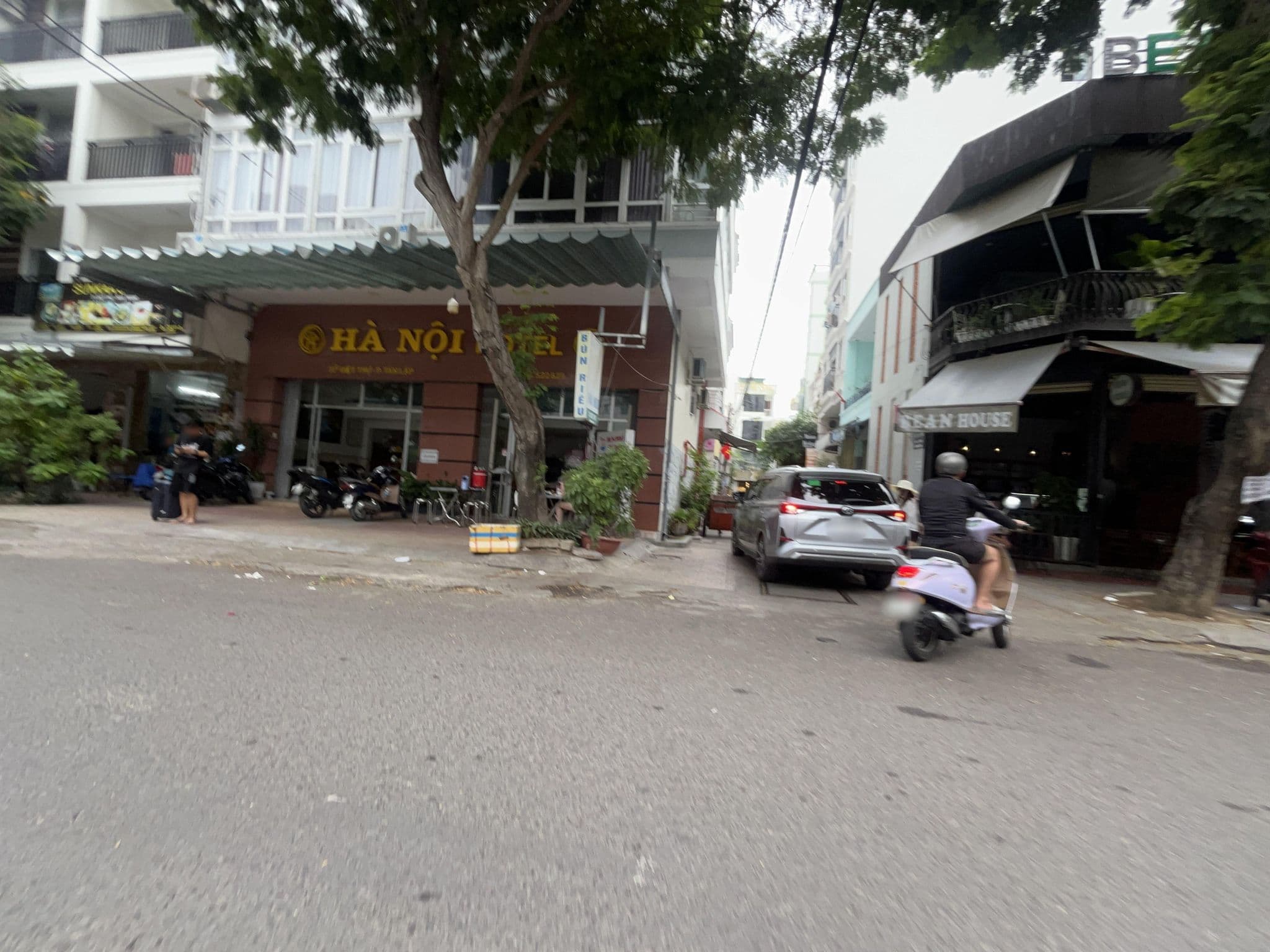 Street view near Amber Hotel, Nha Trang