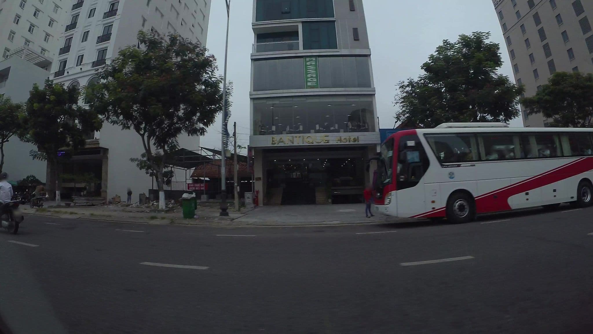 Street view near Roliva Hotel & Apartment, An Hải