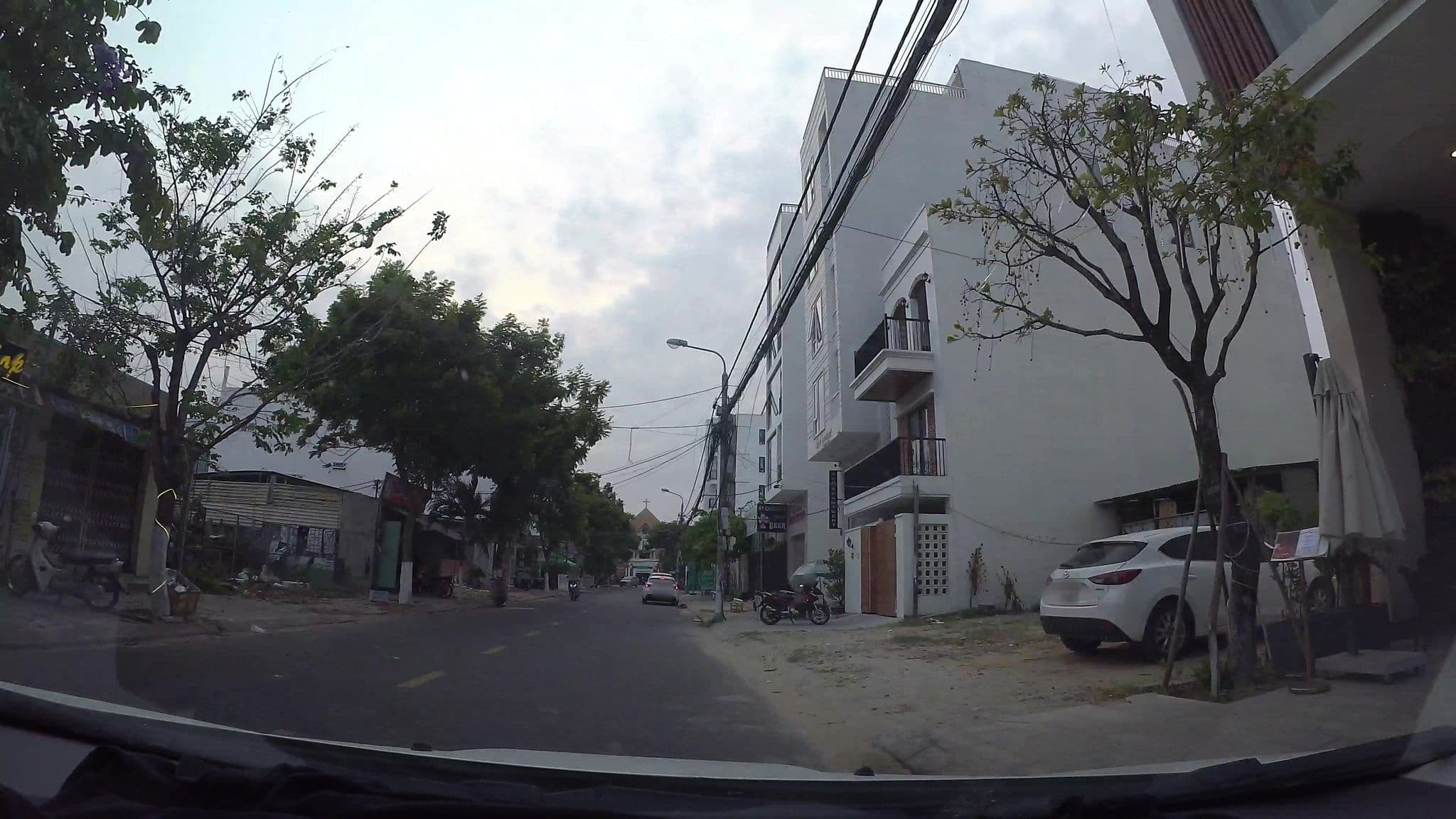 Street view near TA Boutique Hotel, Sơn Trà