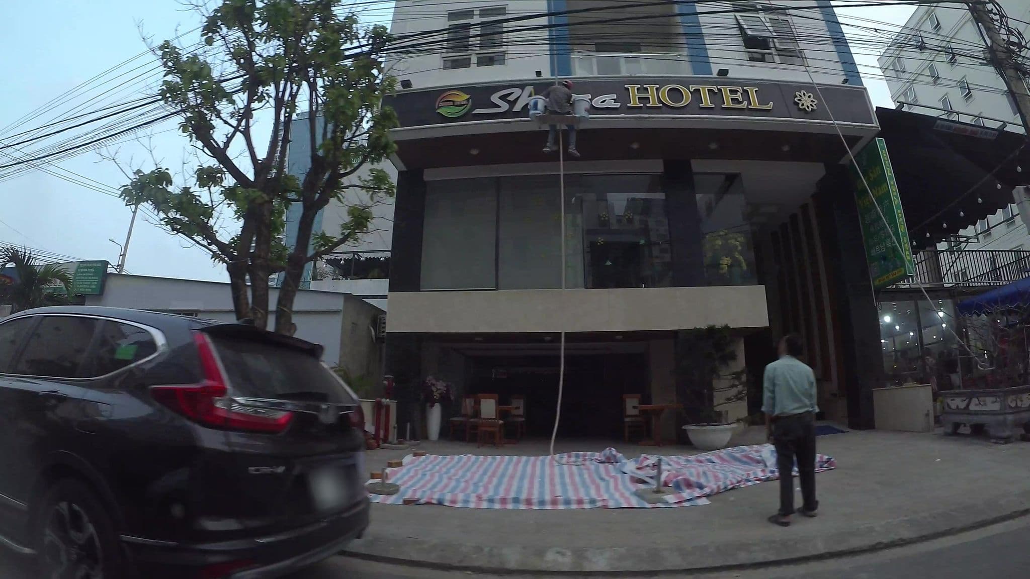 Street view near Coral Cove, Sơn Trà