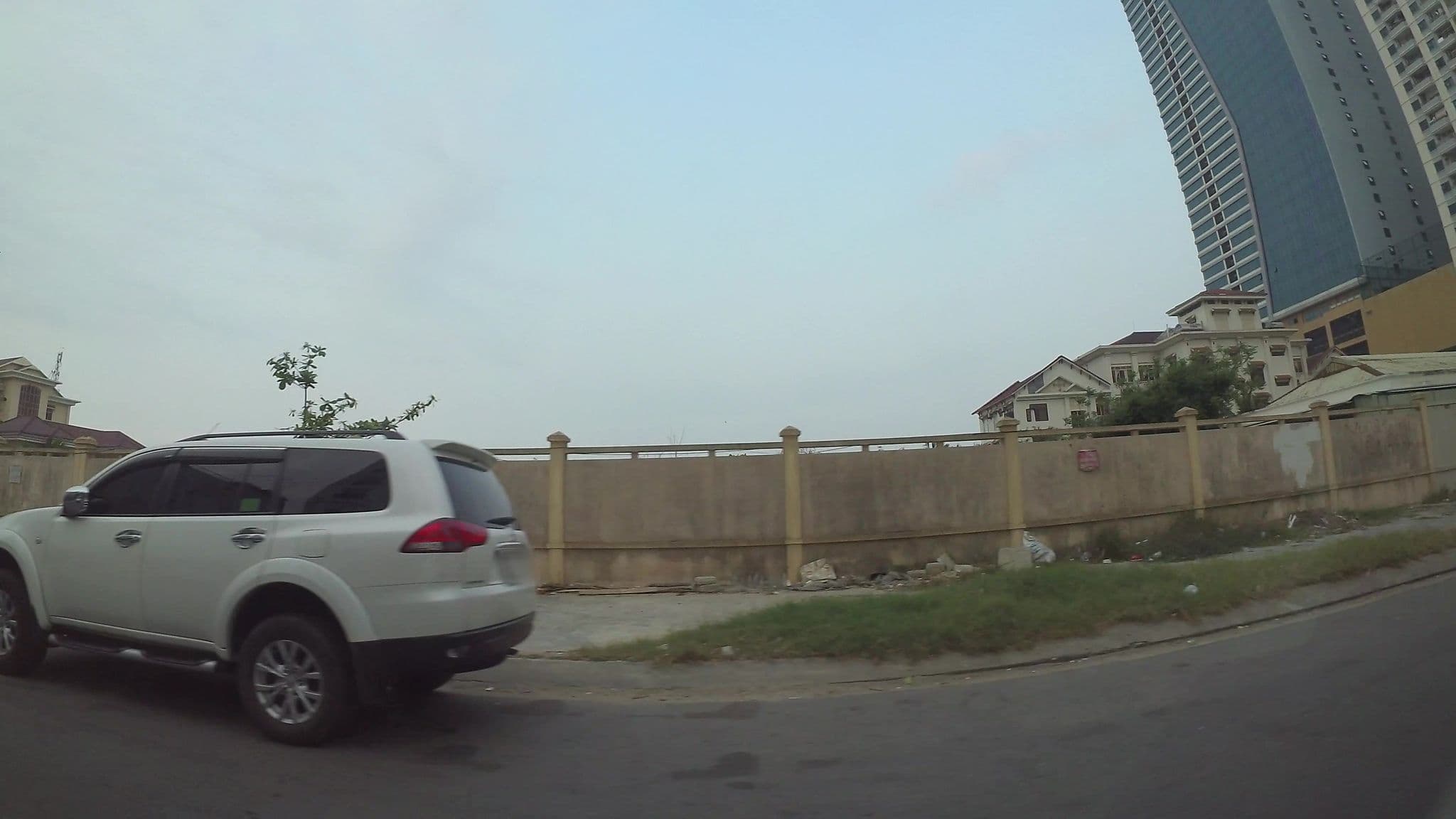 Street view near Alani Da Nang Hotel, Sơn Trà