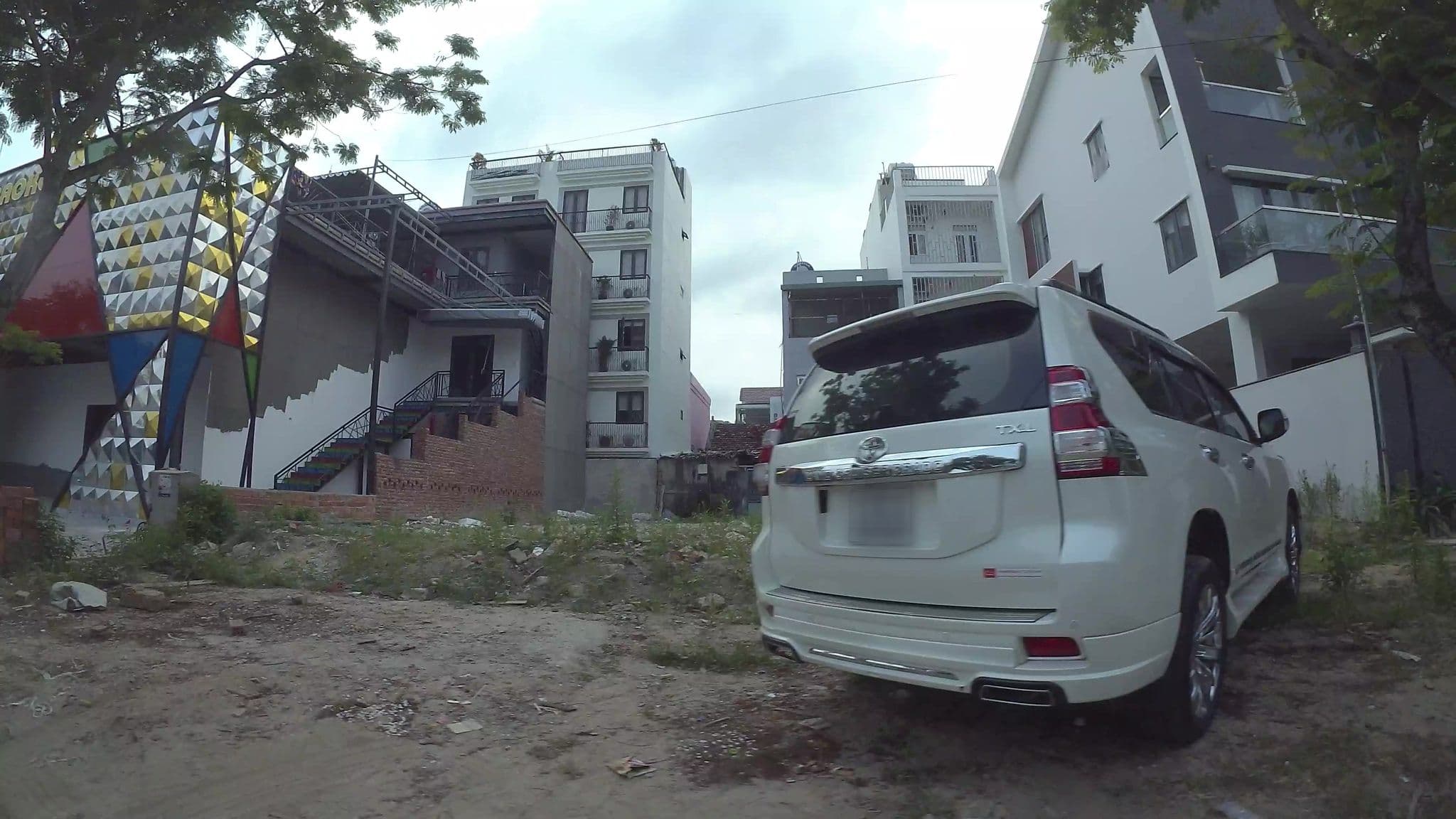 Street view near Villa LeNa, Sơn Trà — © kaartcam (CC BY-SA · Mapillary)