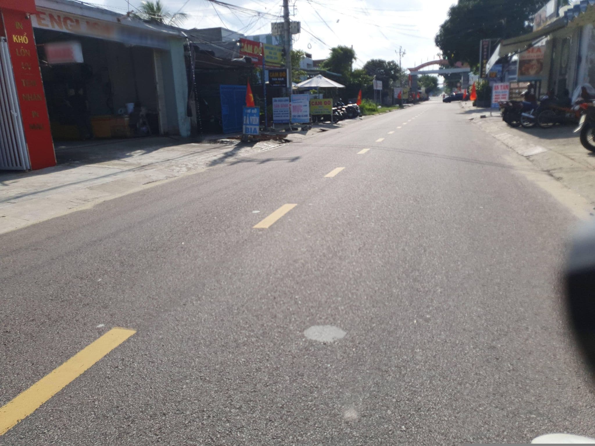 Street view near Ngọc Hoa, Hoi An