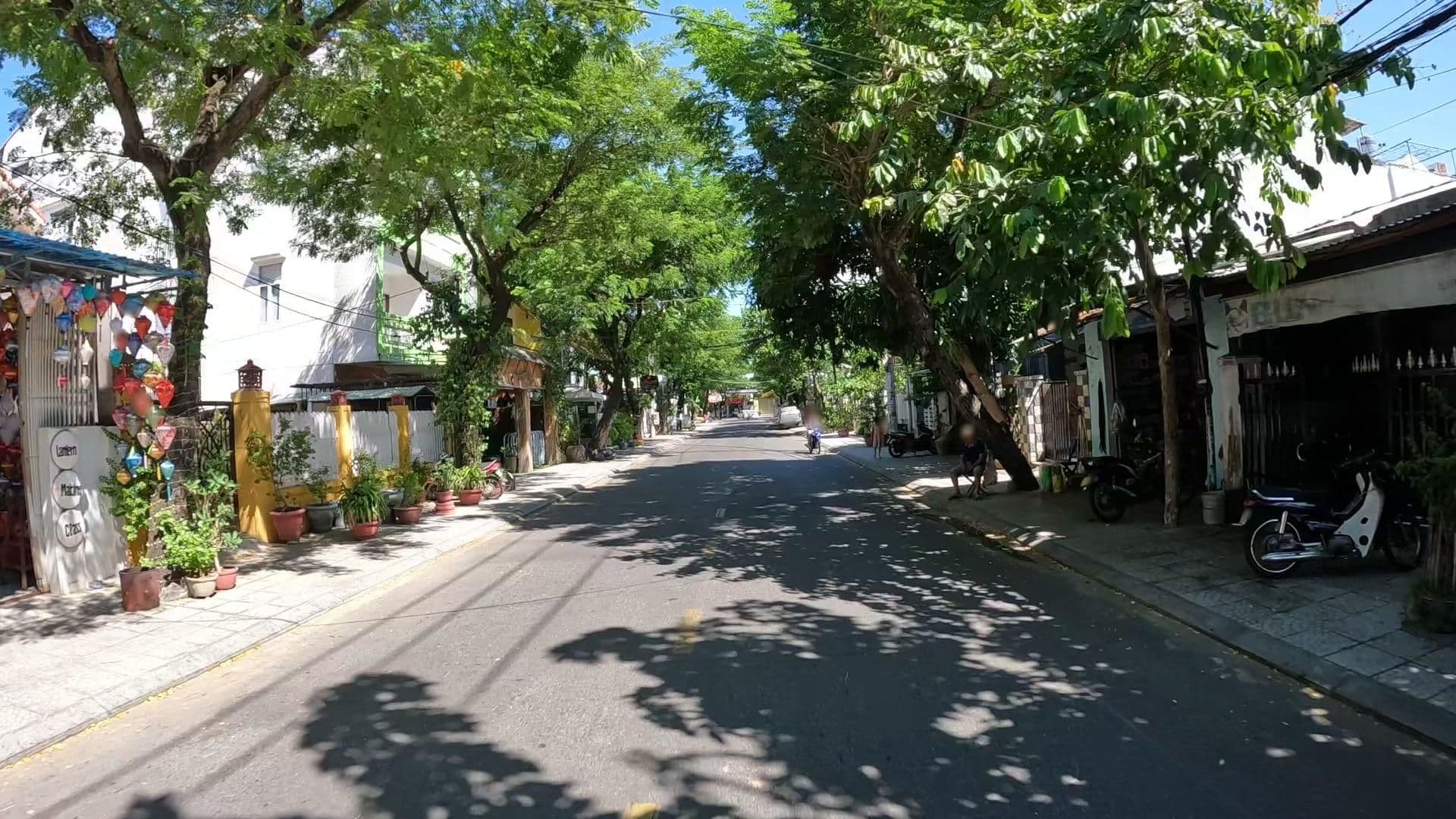 Street view near Bi's House Homestay, Hoi An — © lucomsky (CC BY-SA · Mapillary)