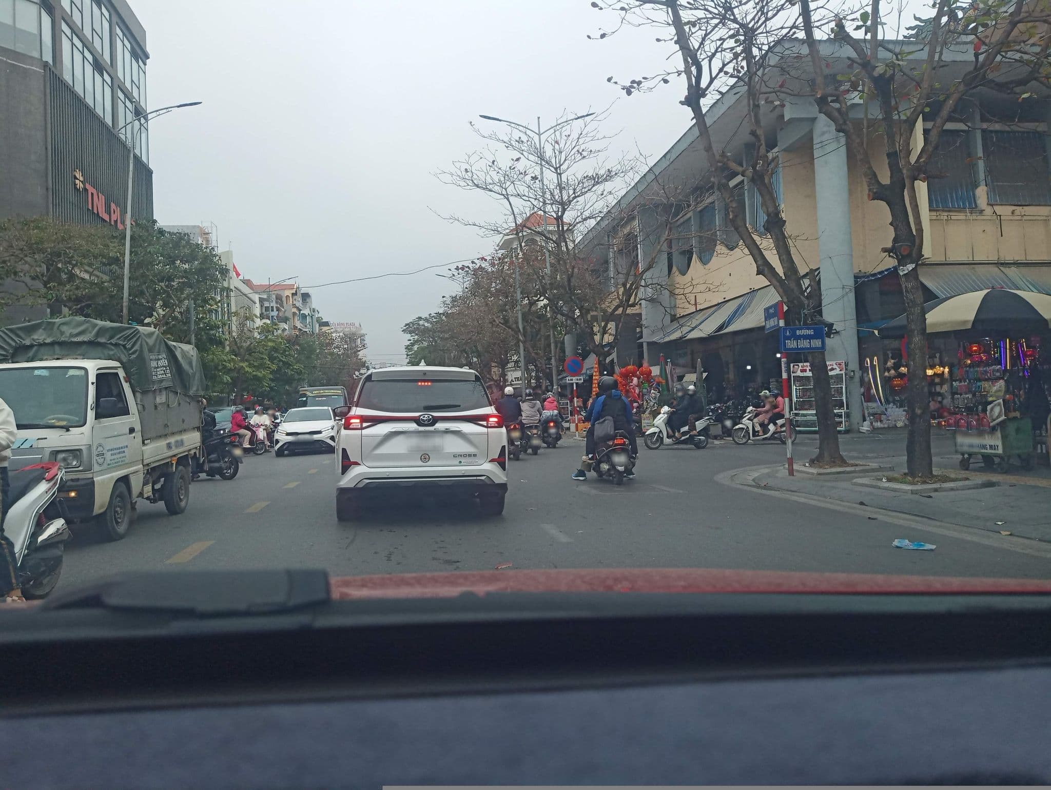Street view near Tru by Hilton Nam Dinh City Centre, Nam Định — © hn_front_1 (CC BY-SA · Mapillary)