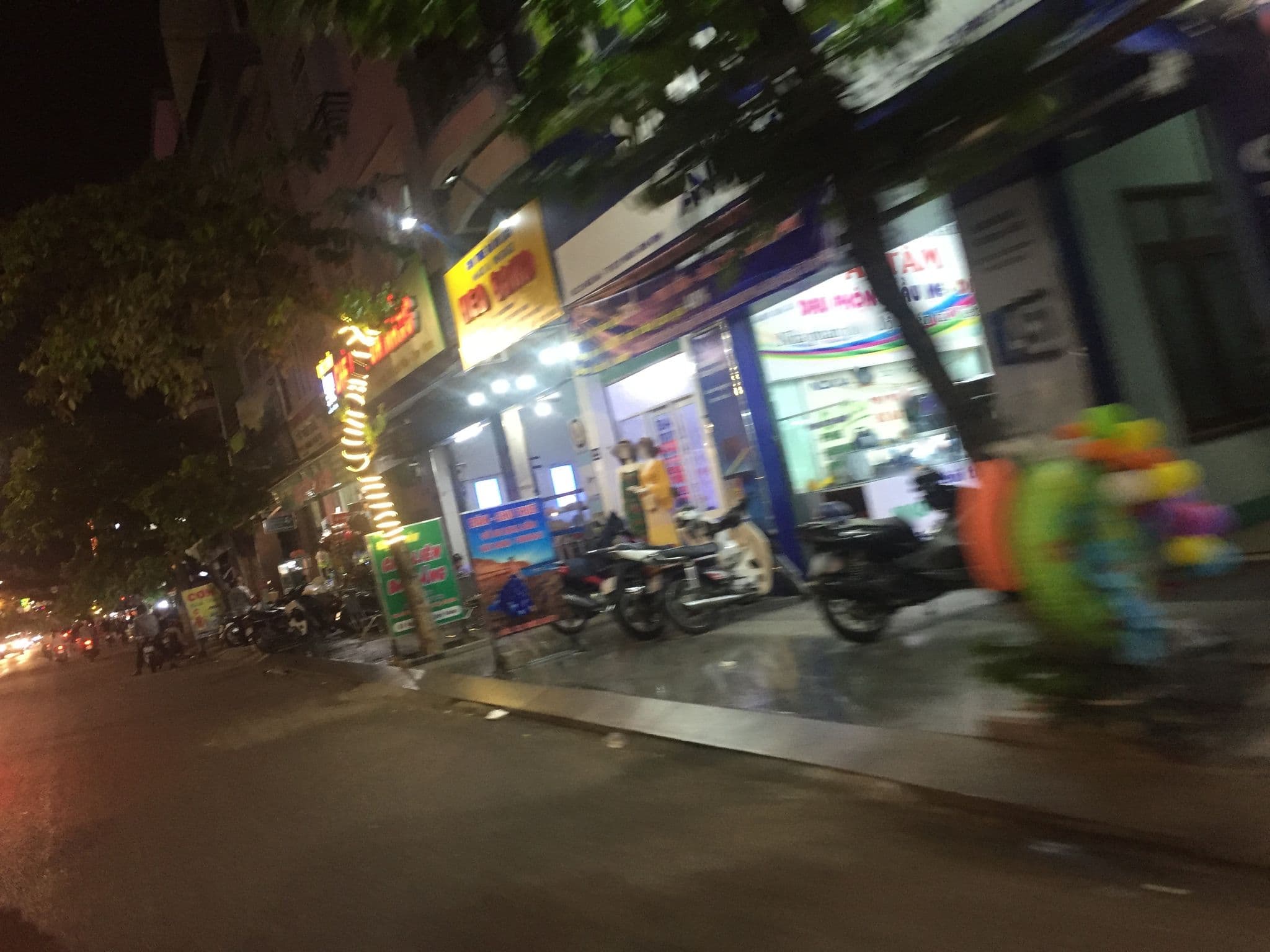 Street view near Mira Hotel Quy Nhơn, Qui Nhon — © huyetnga (CC BY-SA · Mapillary)