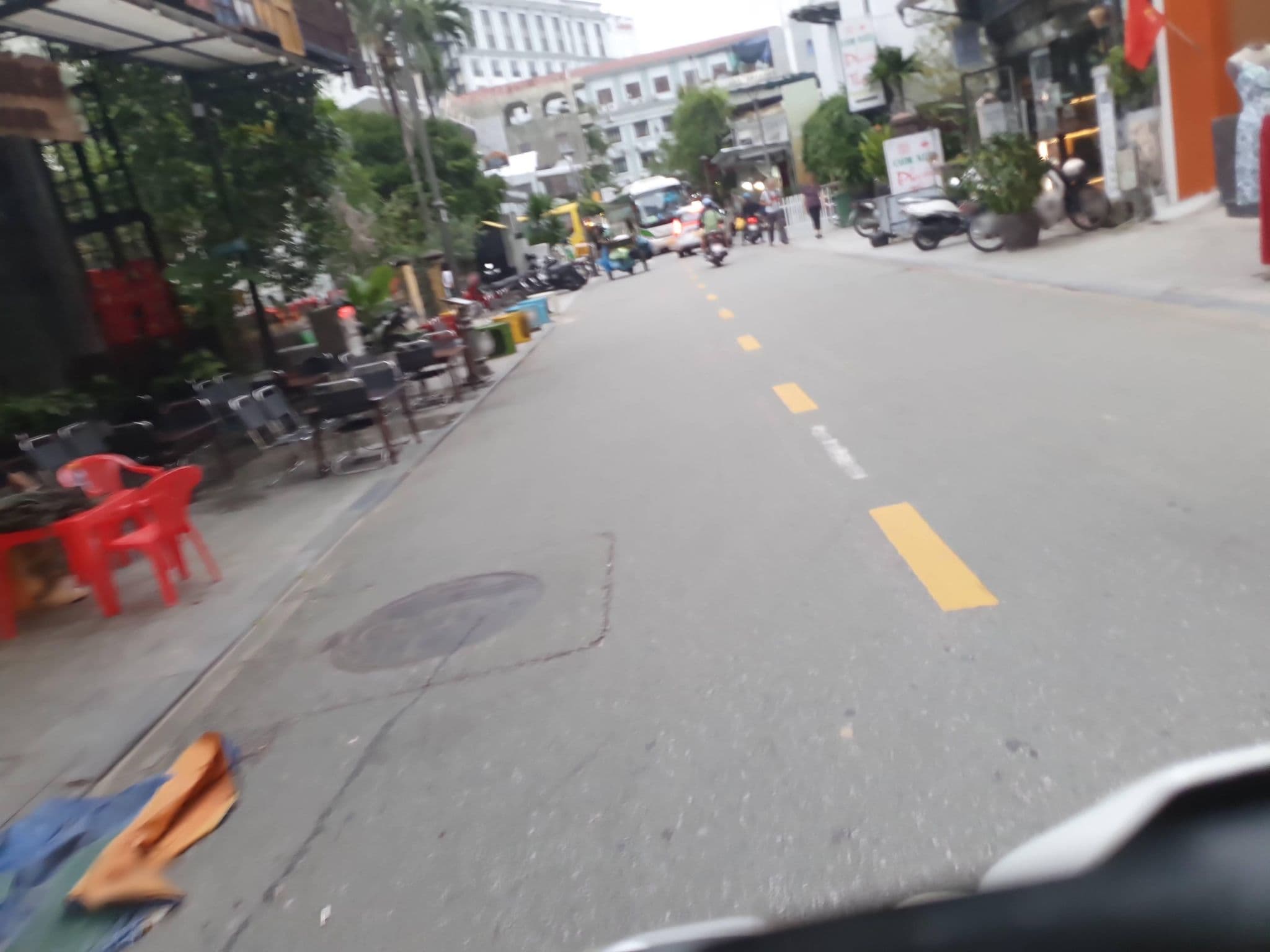 Street view near Hue imperial hostel, Huế — © russmcd (CC BY-SA · Mapillary)