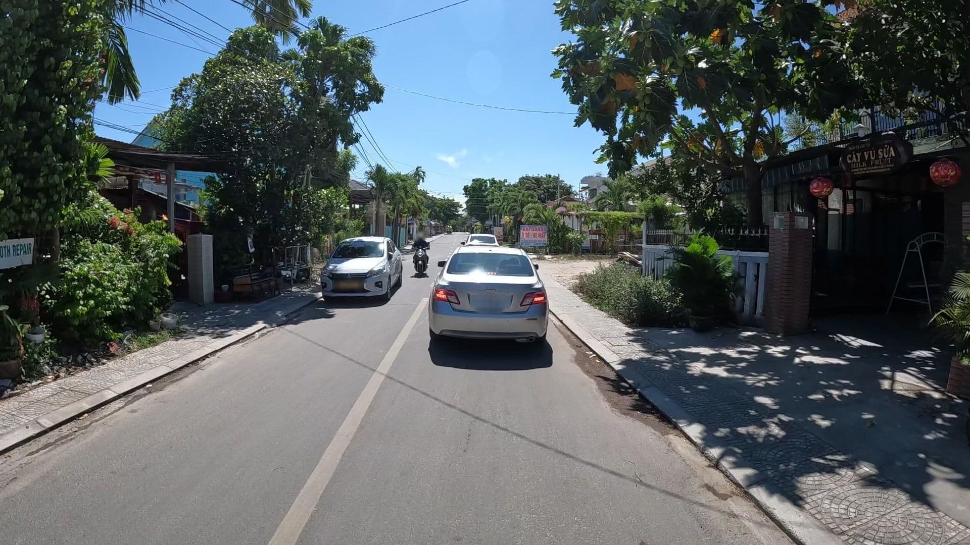 Street view near Local beach homestay, Tra Que Vegetable Village — © lucomsky (CC BY-SA · Mapillary)
