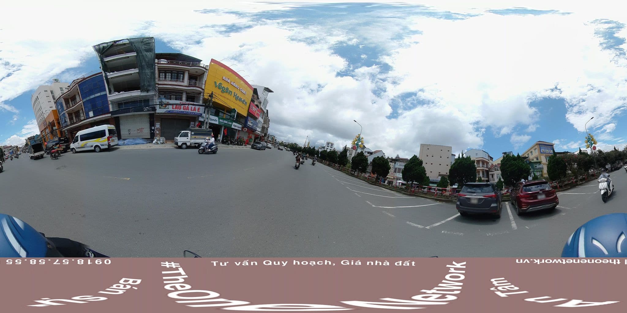 Street view near Dalat fantasy, Ðà Lạt — © theonenetwork (CC BY-SA · Mapillary)