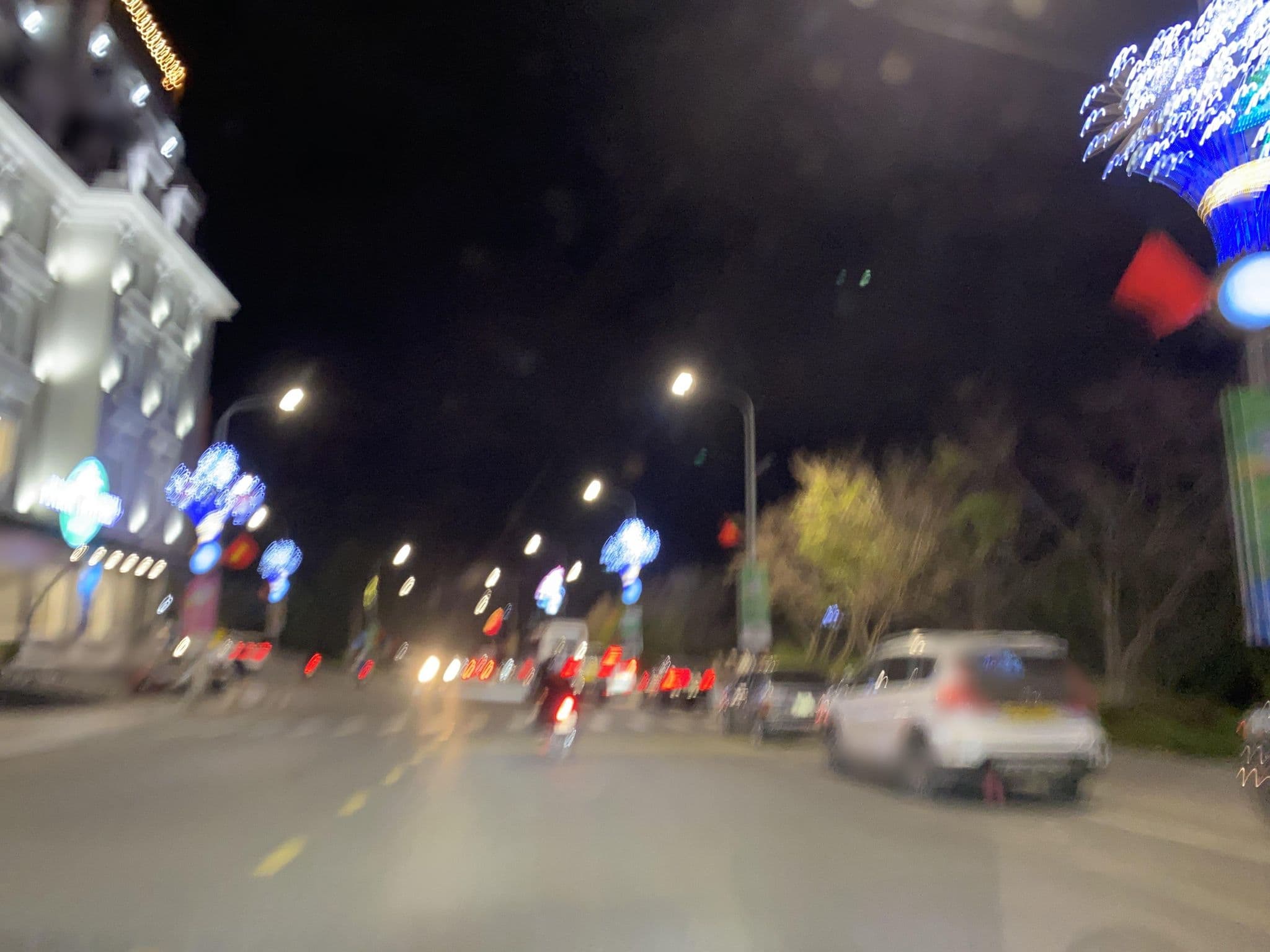Street view near Park hotel, Ðà Lạt