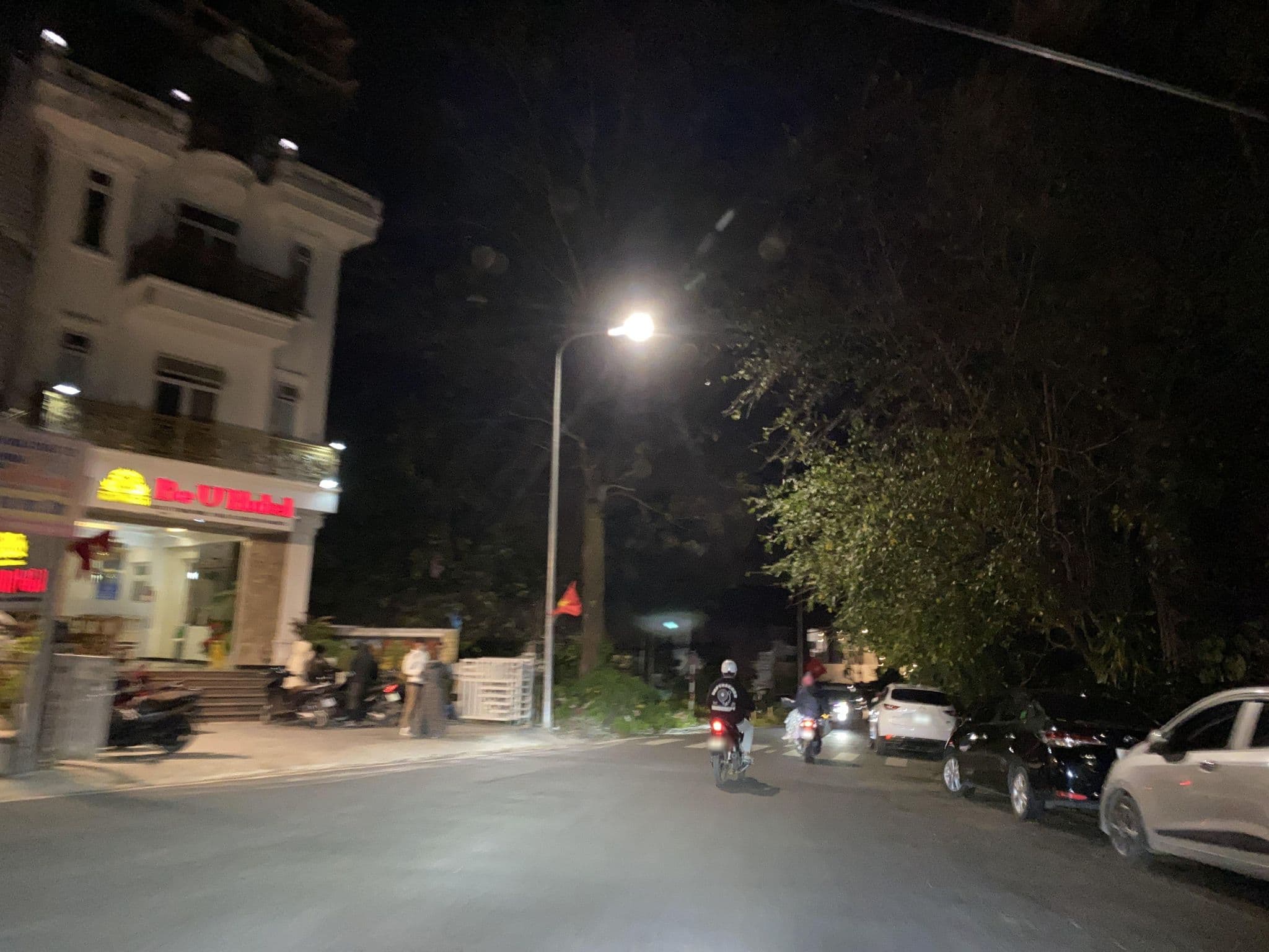 Street view near Be U Hotel, Ðà Lạt