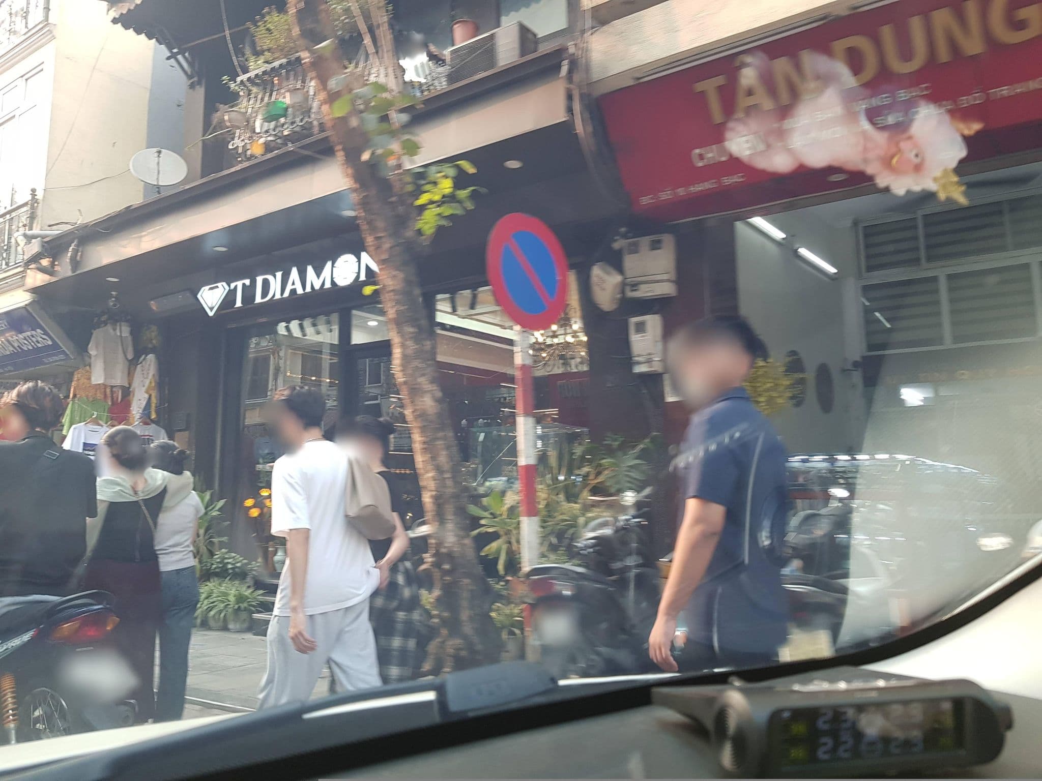 Street view near Hanoi Central Pod Hostel, Hoàn Kiếm