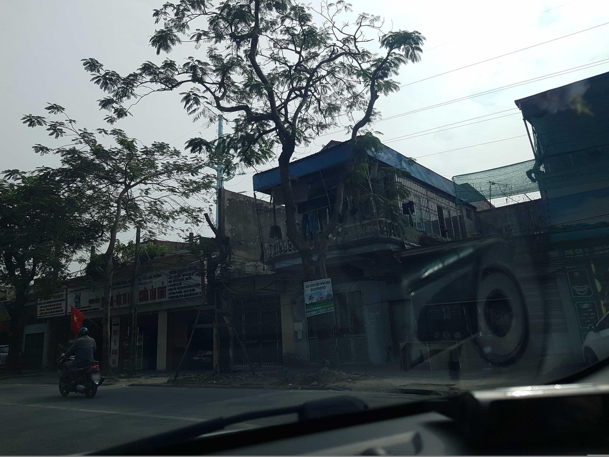 Street view near Khách Sạn hải Phòng, Haiphong — © hn_right_1 (CC BY-SA · Mapillary)