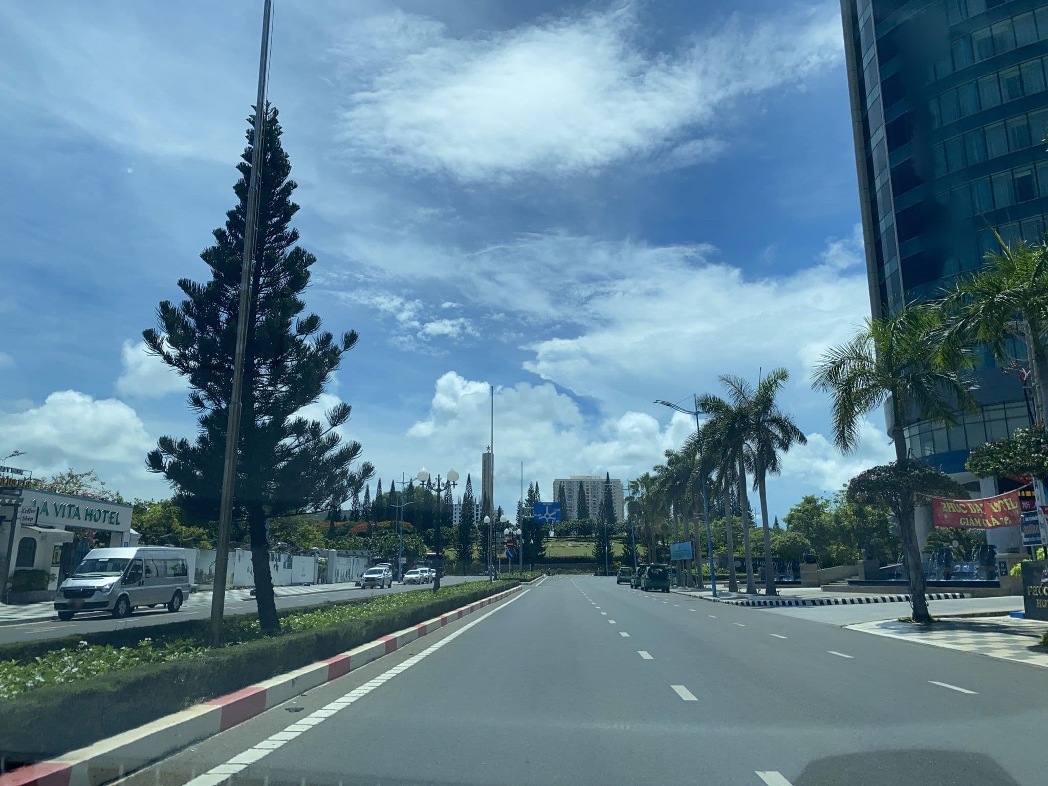 Street view near Palm, Vũng Tàu