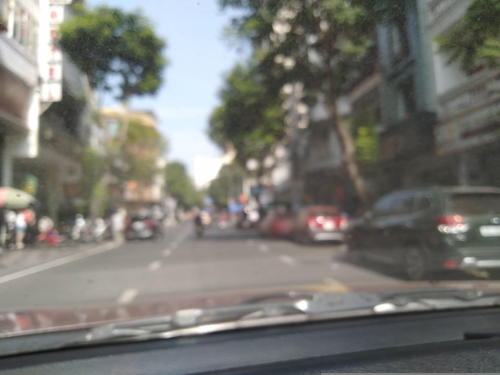 Street view near Khách Sạn Aluna, Quận Bốn — © sg_front_1 (CC BY-SA · Mapillary)
