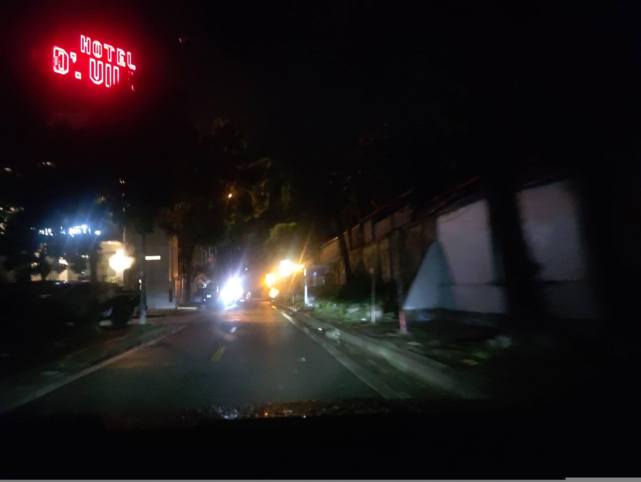 Street view near Khách sạn Mường Thanh Grand Hà Nội, Linh Đàm — © hn_right_1 (CC BY-SA · Mapillary)